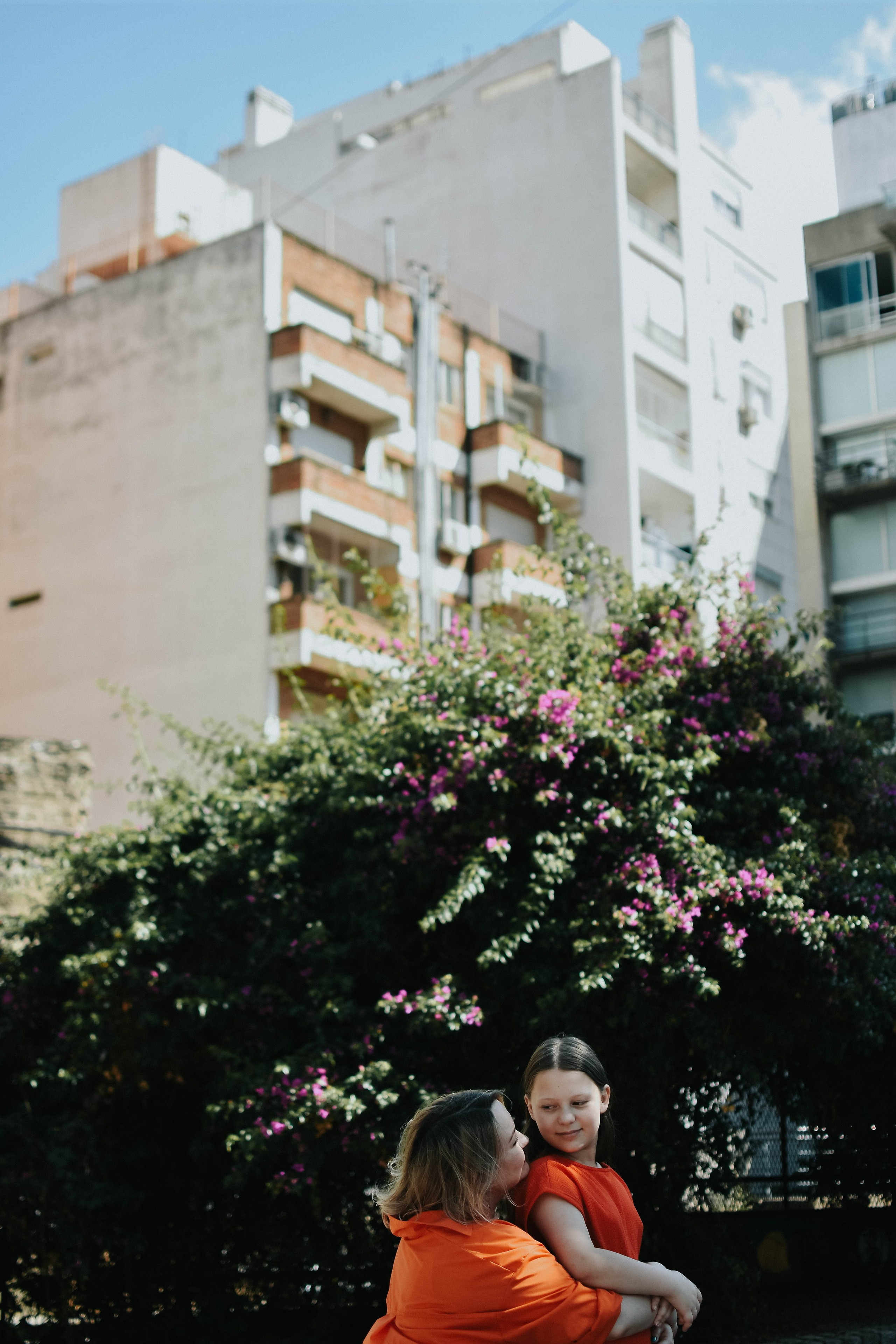 Dasha and Mira. Photographer @elmirkami in the city of Buenos Aires