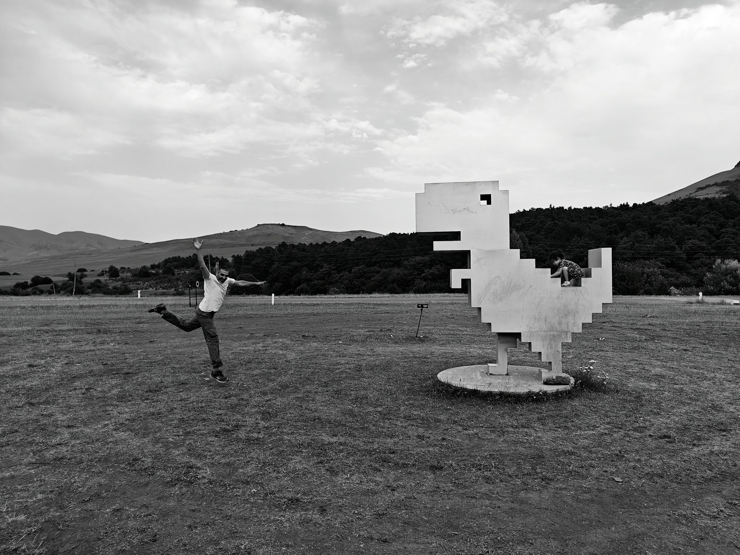 EARTH & SONG Vardablur, 2025. Areg Balayan — Photographer/Visual Artist