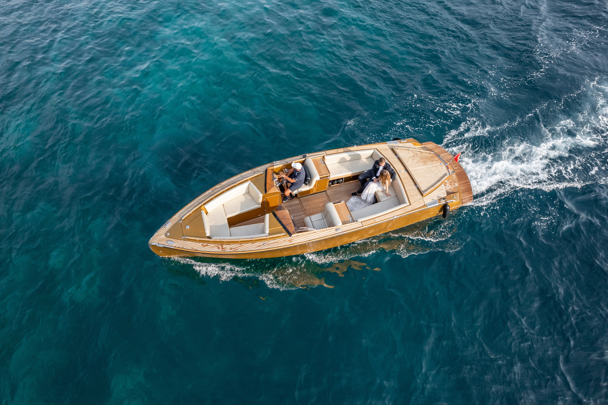 Huur een boot voor fotoshoots in Montenegro