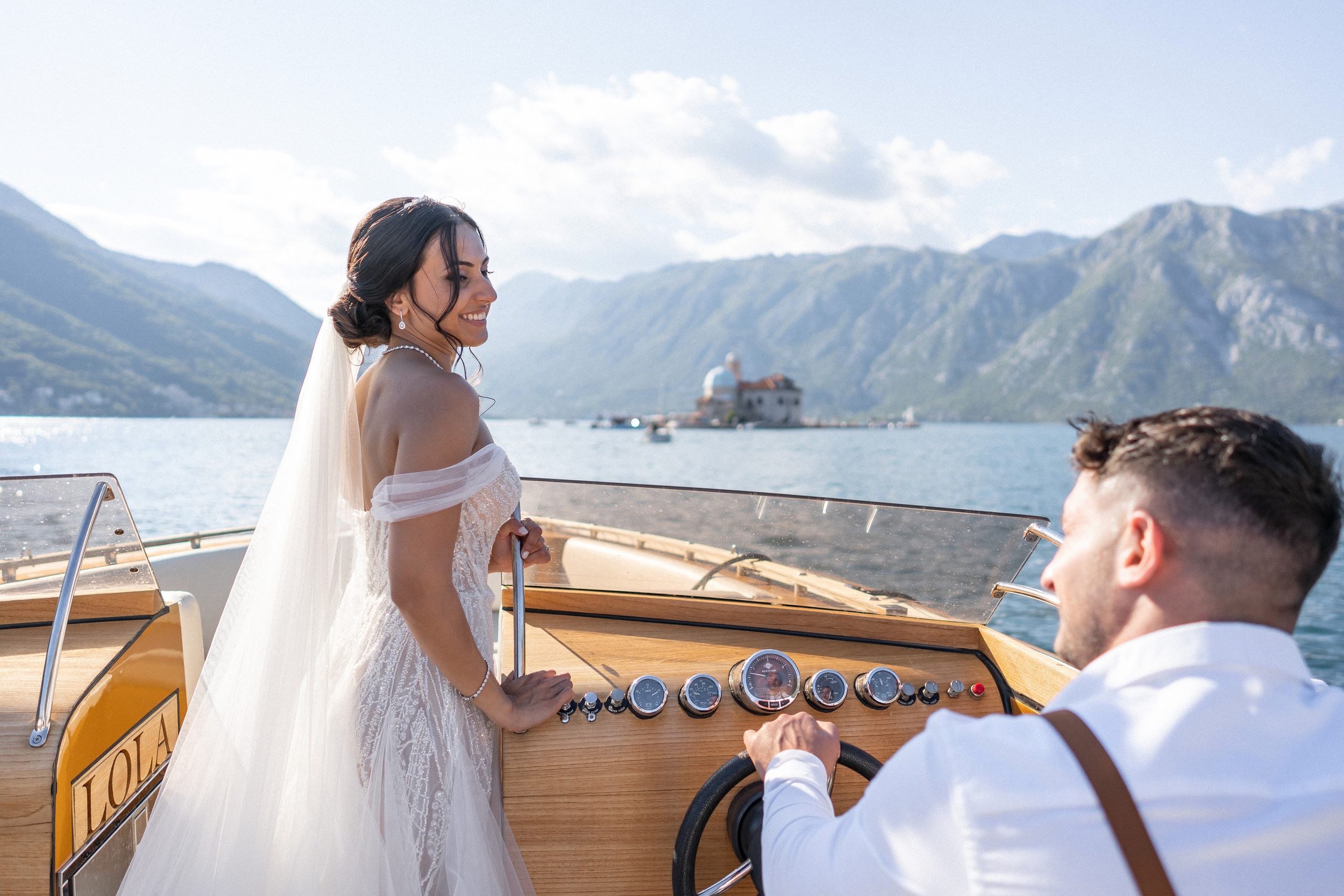 Huur een boot voor fotoshoots in Montenegro