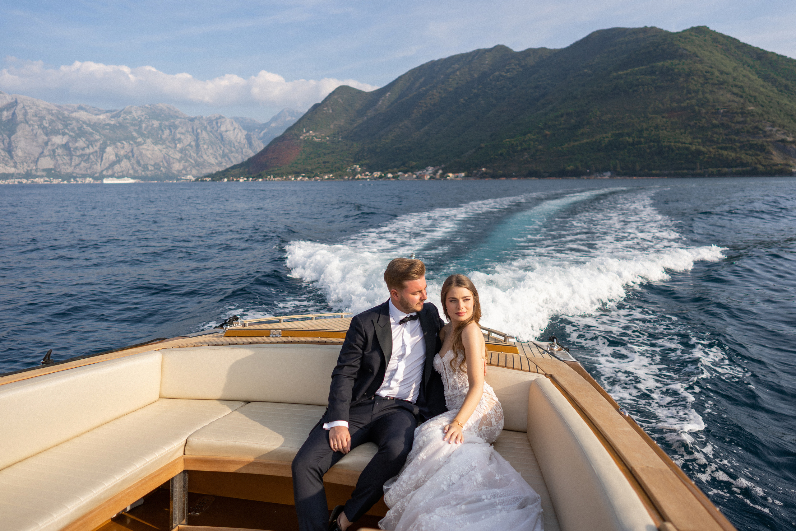 Huur een boot voor fotoshoots in Montenegro