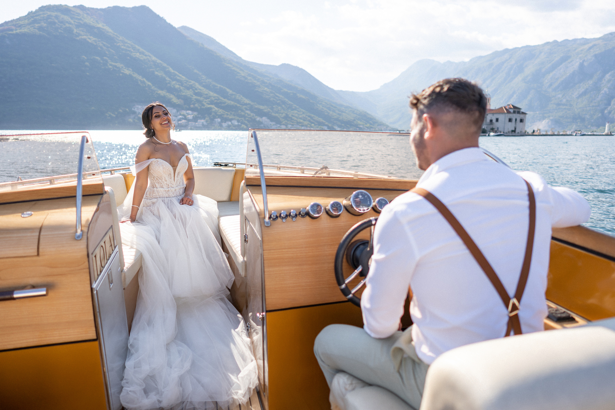 Huur een boot voor fotoshoots in Montenegro