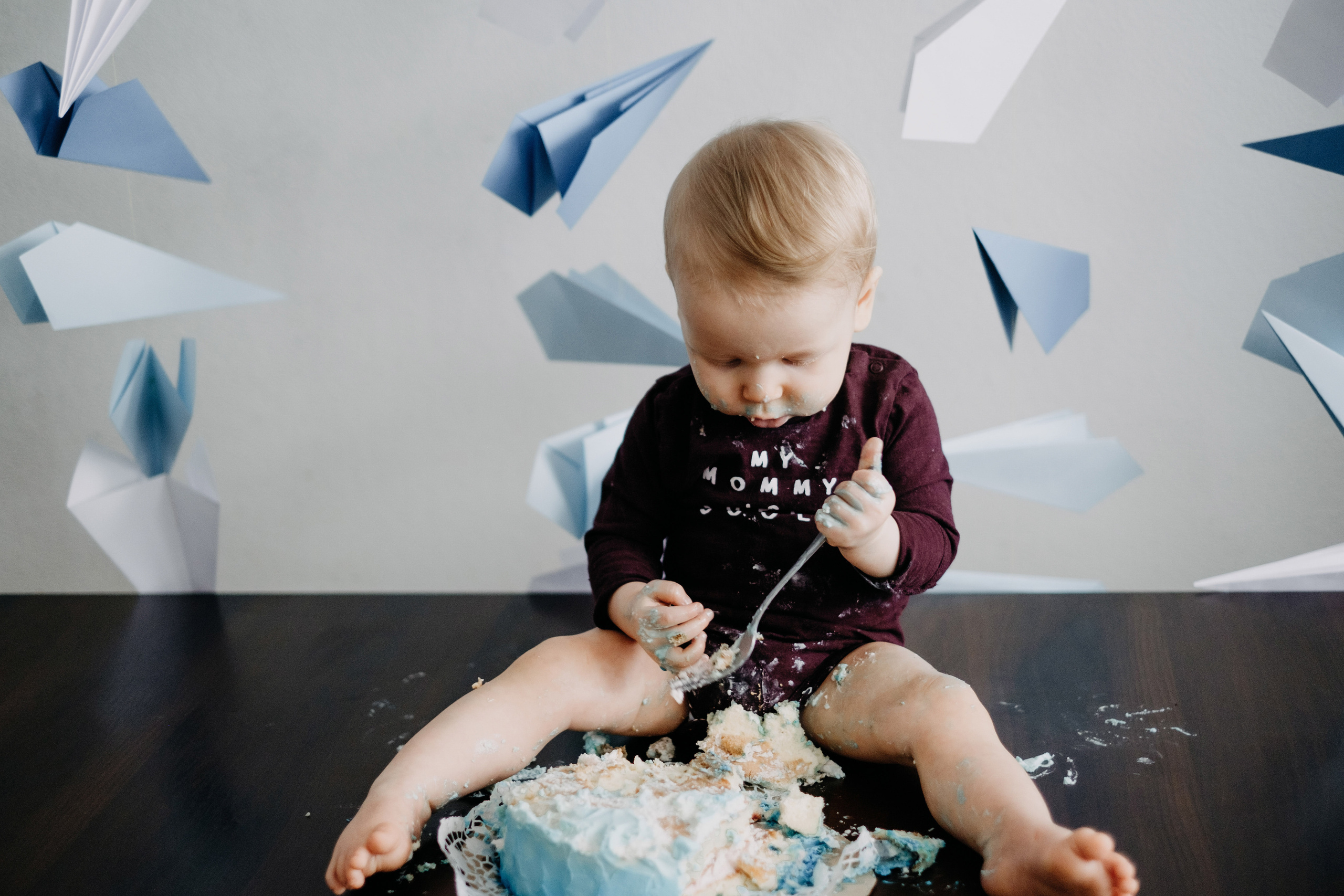 Evertam 1 gadiņš - Cake Smash. Kāzu × Ģimenes notikumu fotografs Edgars Kalniņš