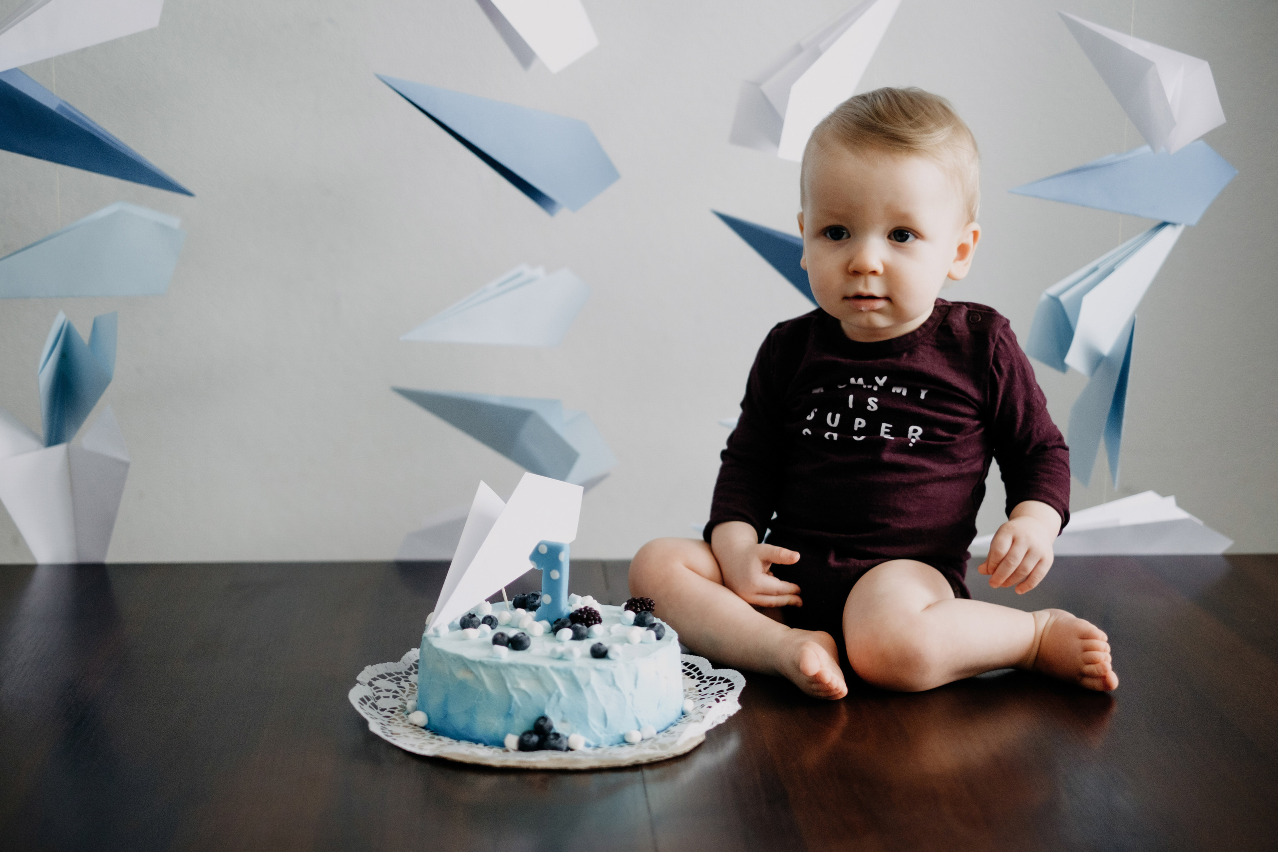 Evertam 1 gadiņš - Cake Smash. Kāzu × Ģimenes notikumu fotografs Edgars Kalniņš