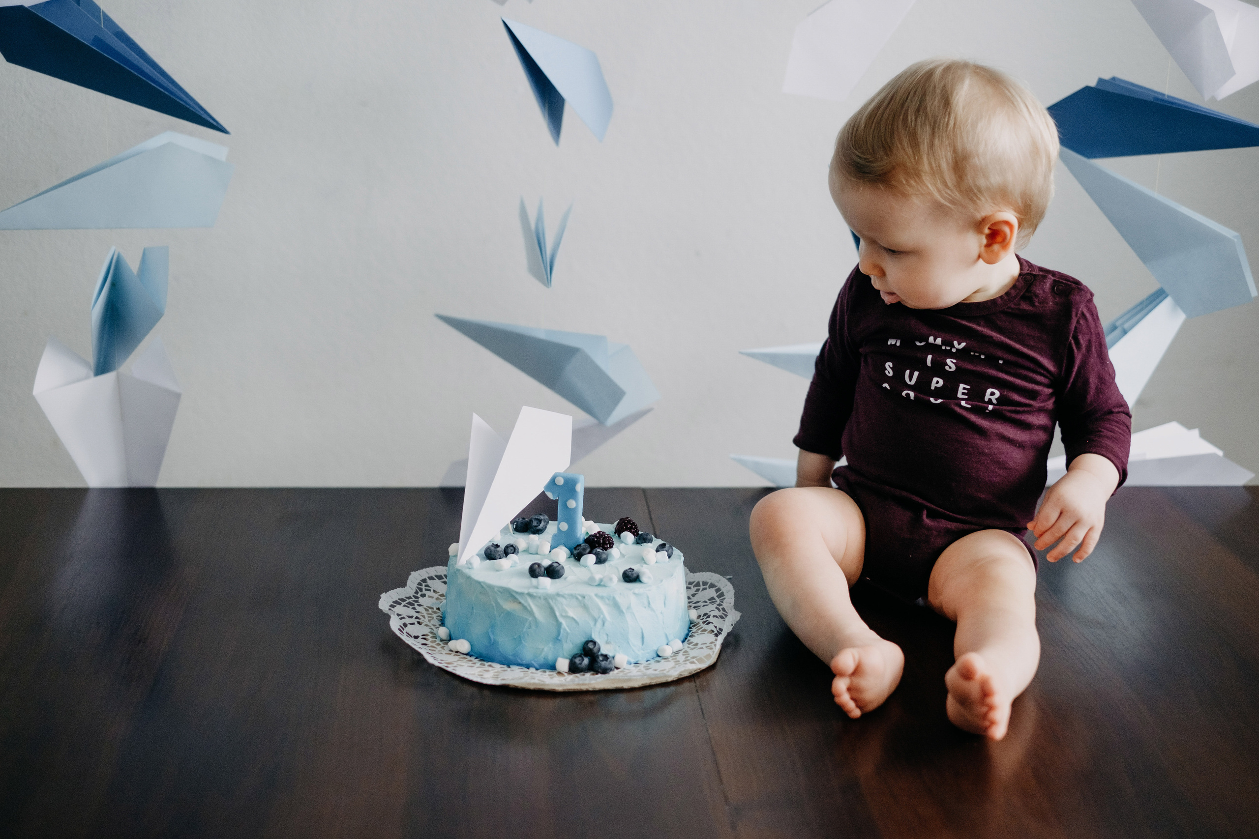 Evertam 1 gadiņš - Cake Smash. Kāzu × Ģimenes notikumu fotografs Edgars Kalniņš