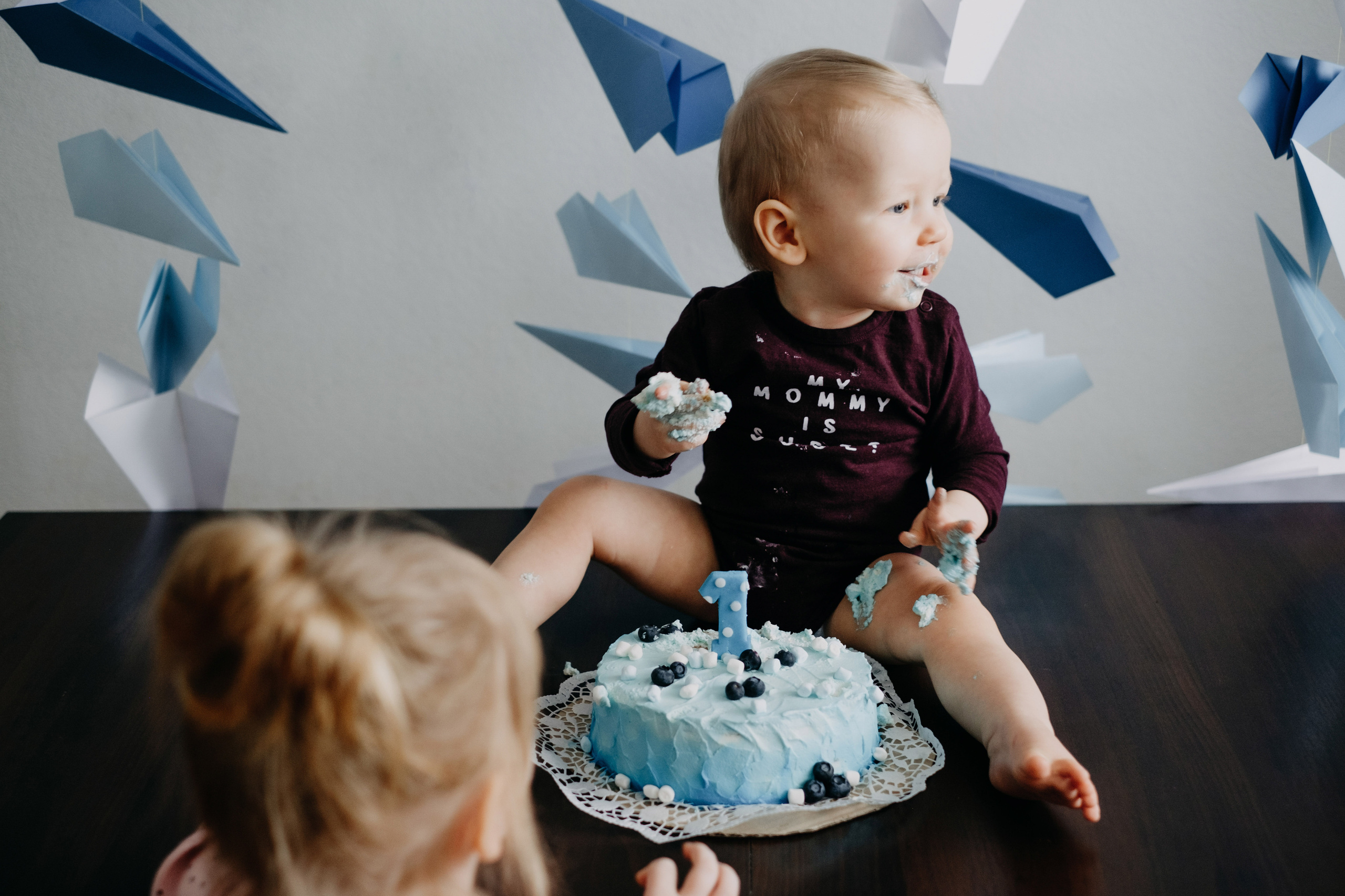 Evertam 1 gadiņš - Cake Smash. Kāzu × Ģimenes notikumu fotografs Edgars Kalniņš