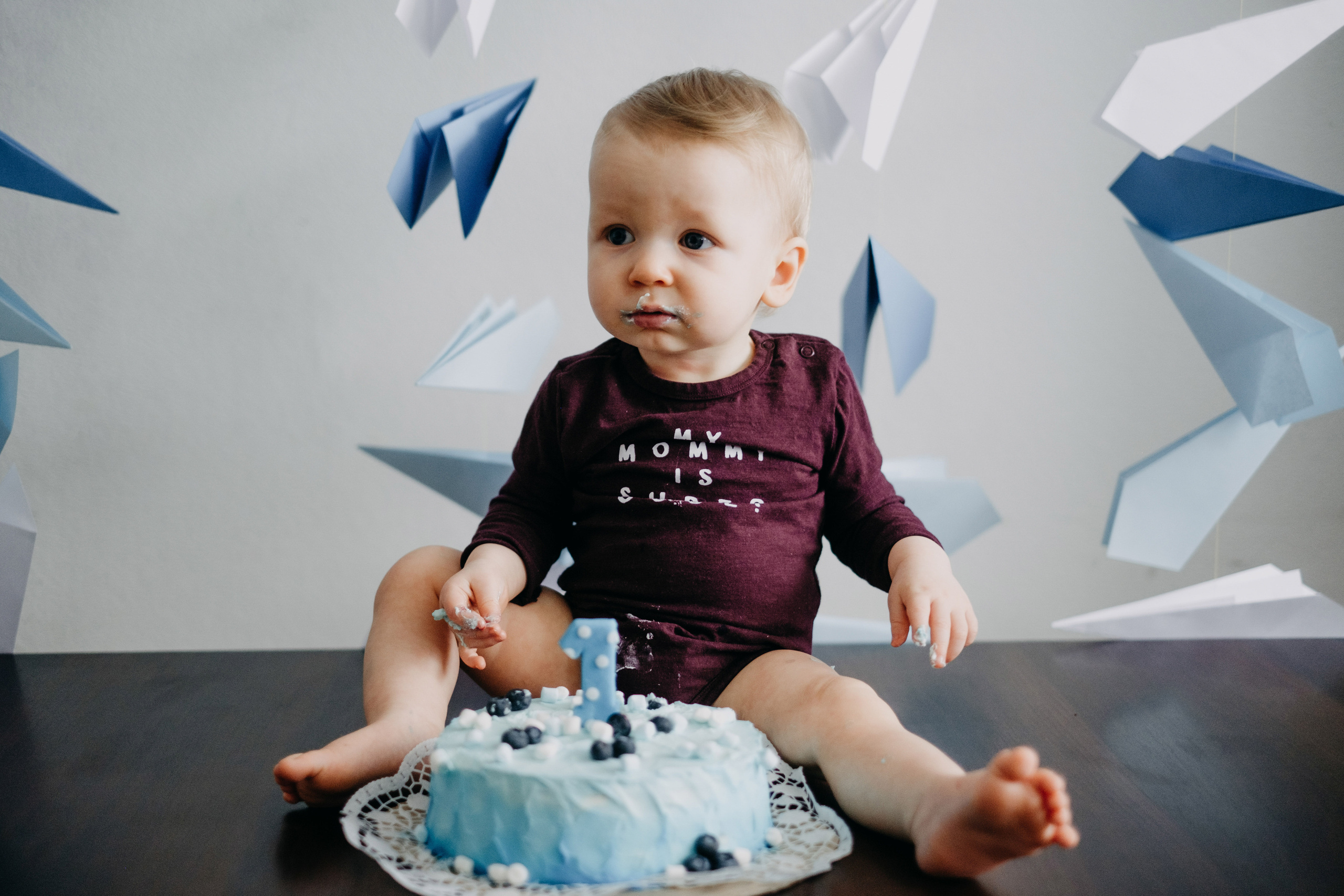 Evertam 1 gadiņš - Cake Smash. Kāzu × Ģimenes notikumu fotografs Edgars Kalniņš