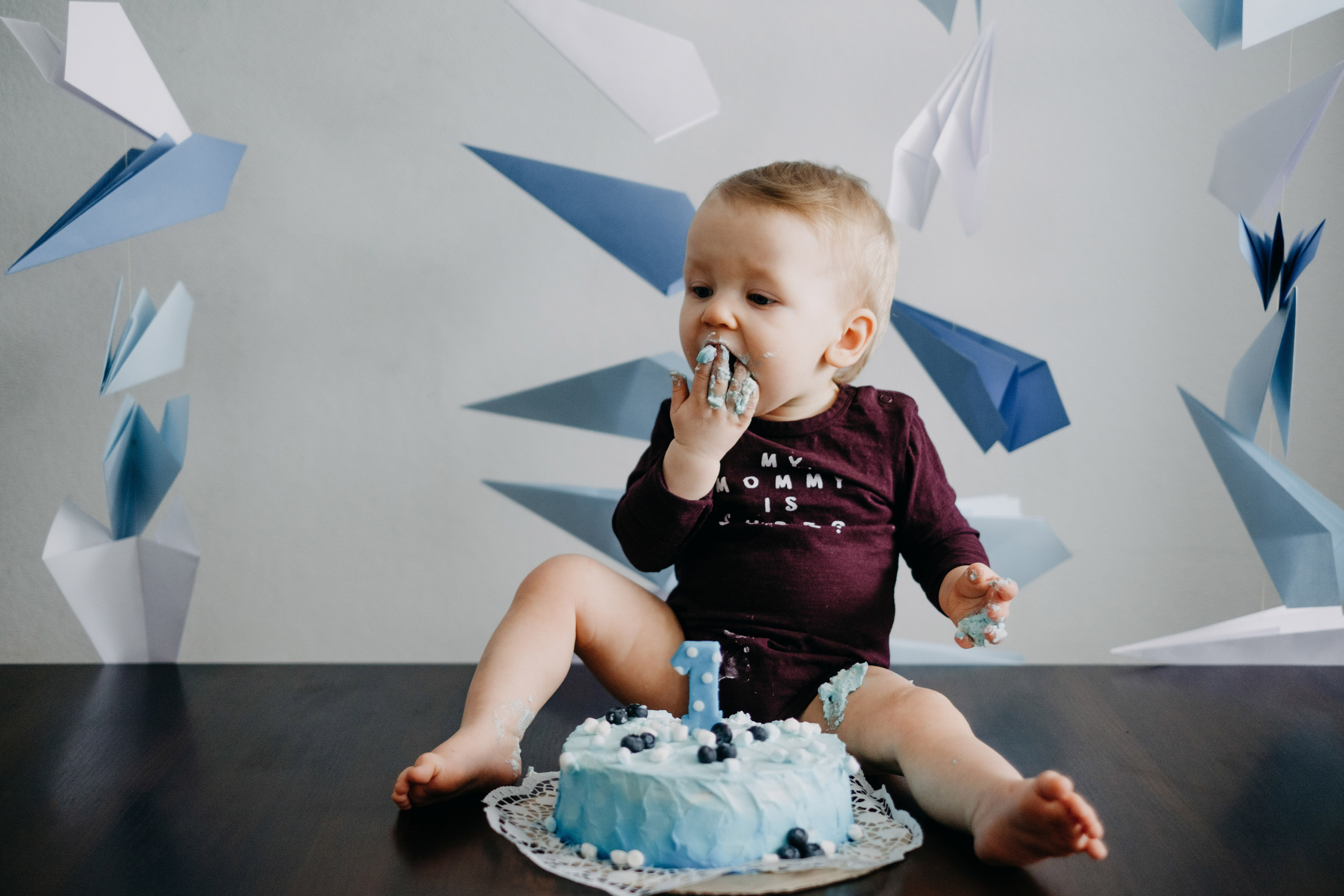 Evertam 1 gadiņš - Cake Smash. Kāzu × Ģimenes notikumu fotografs Edgars Kalniņš