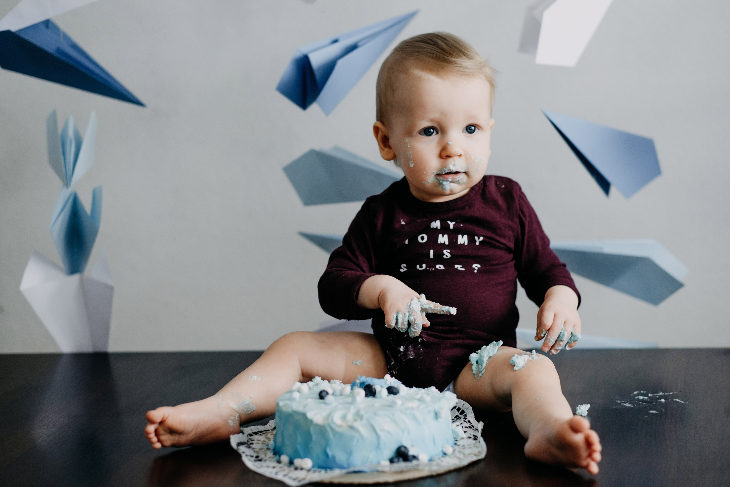 Evertam 1 gadiņš - Cake Smash. Kāzu × Ģimenes notikumu fotografs Edgars Kalniņš