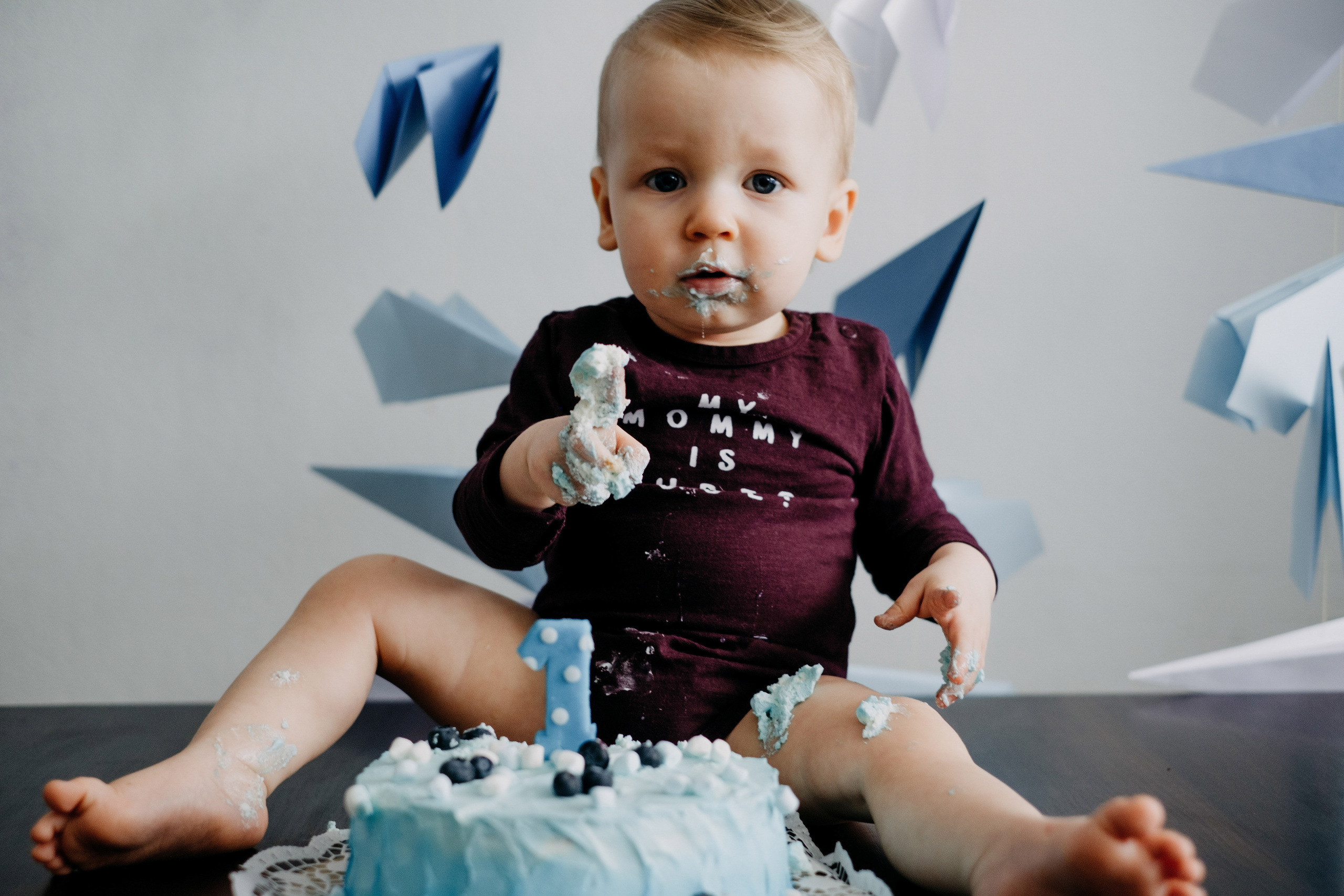 Evertam 1 gadiņš - Cake Smash. Kāzu × Ģimenes notikumu fotografs Edgars Kalniņš