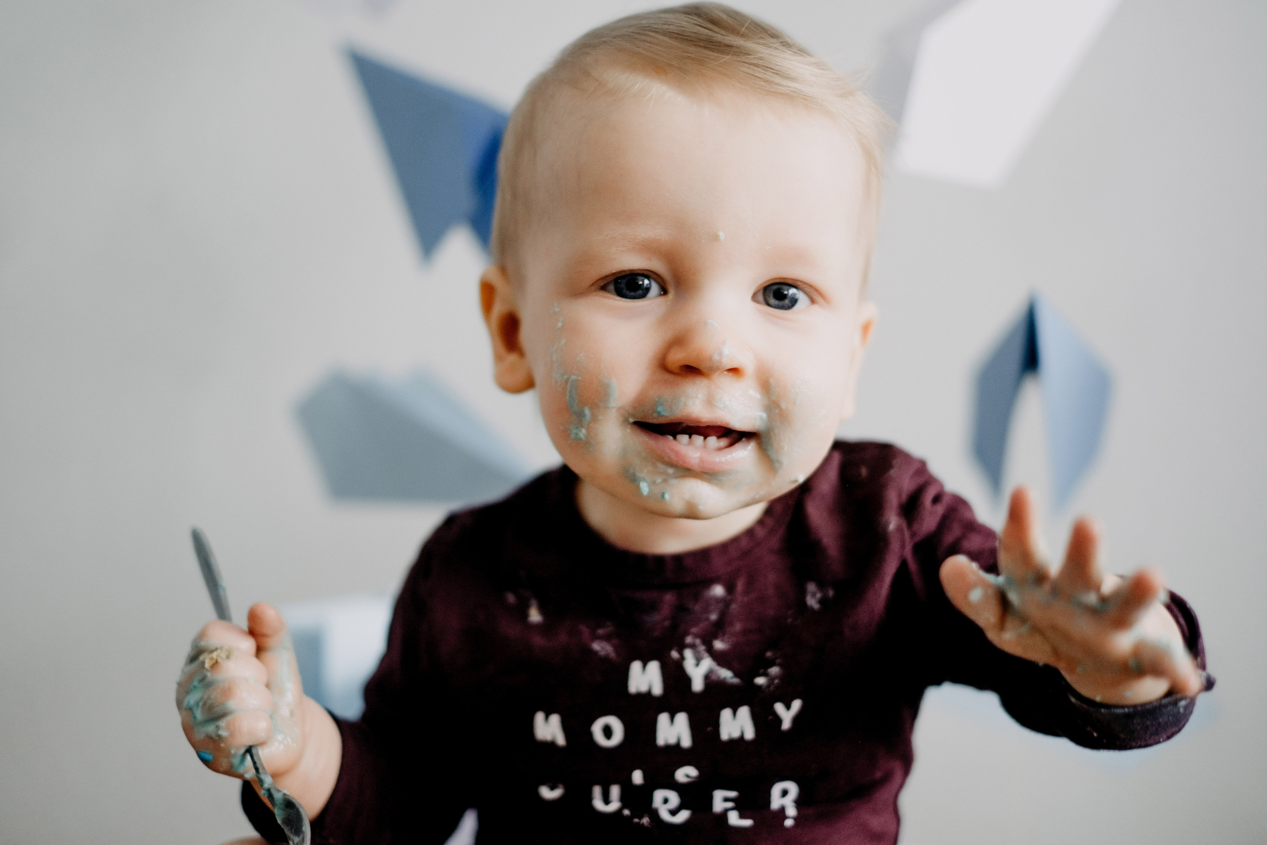 Evertam 1 gadiņš - Cake Smash. Kāzu × Ģimenes notikumu fotografs Edgars Kalniņš