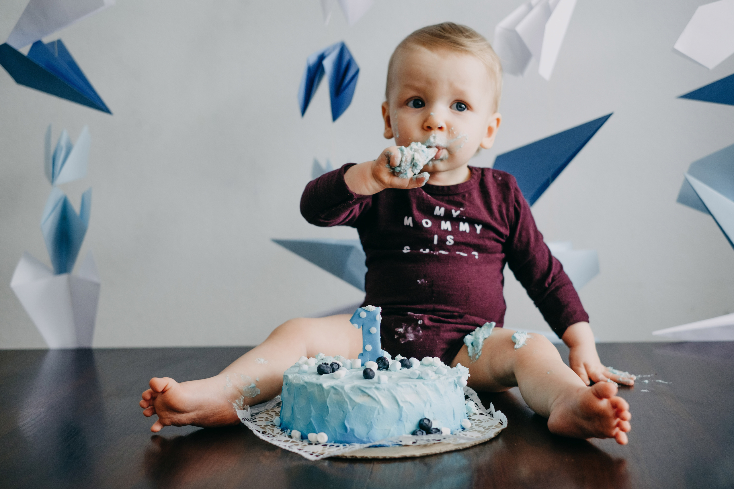 Evertam 1 gadiņš - Cake Smash. Kāzu × Ģimenes notikumu fotografs Edgars Kalniņš