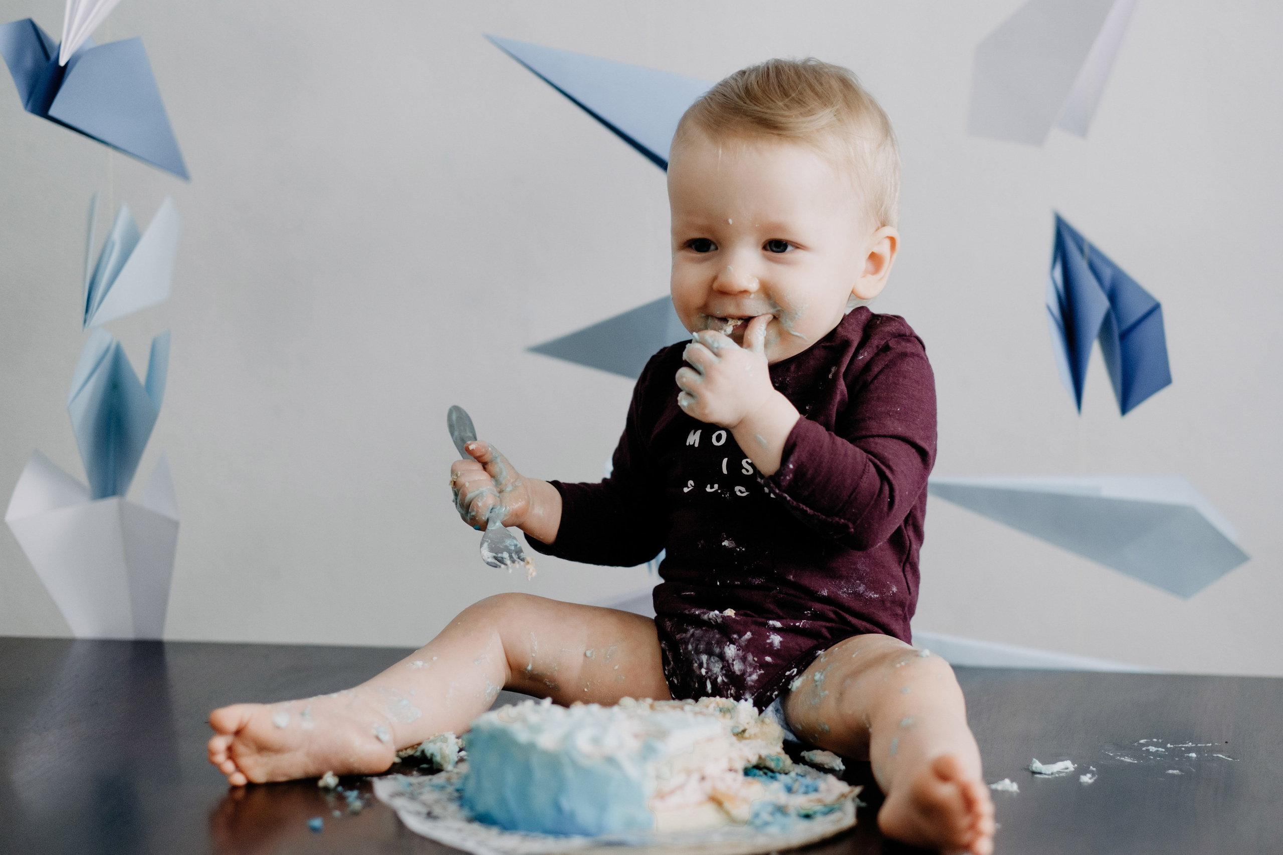 Evertam 1 gadiņš - Cake Smash. Kāzu × Ģimenes notikumu fotografs Edgars Kalniņš