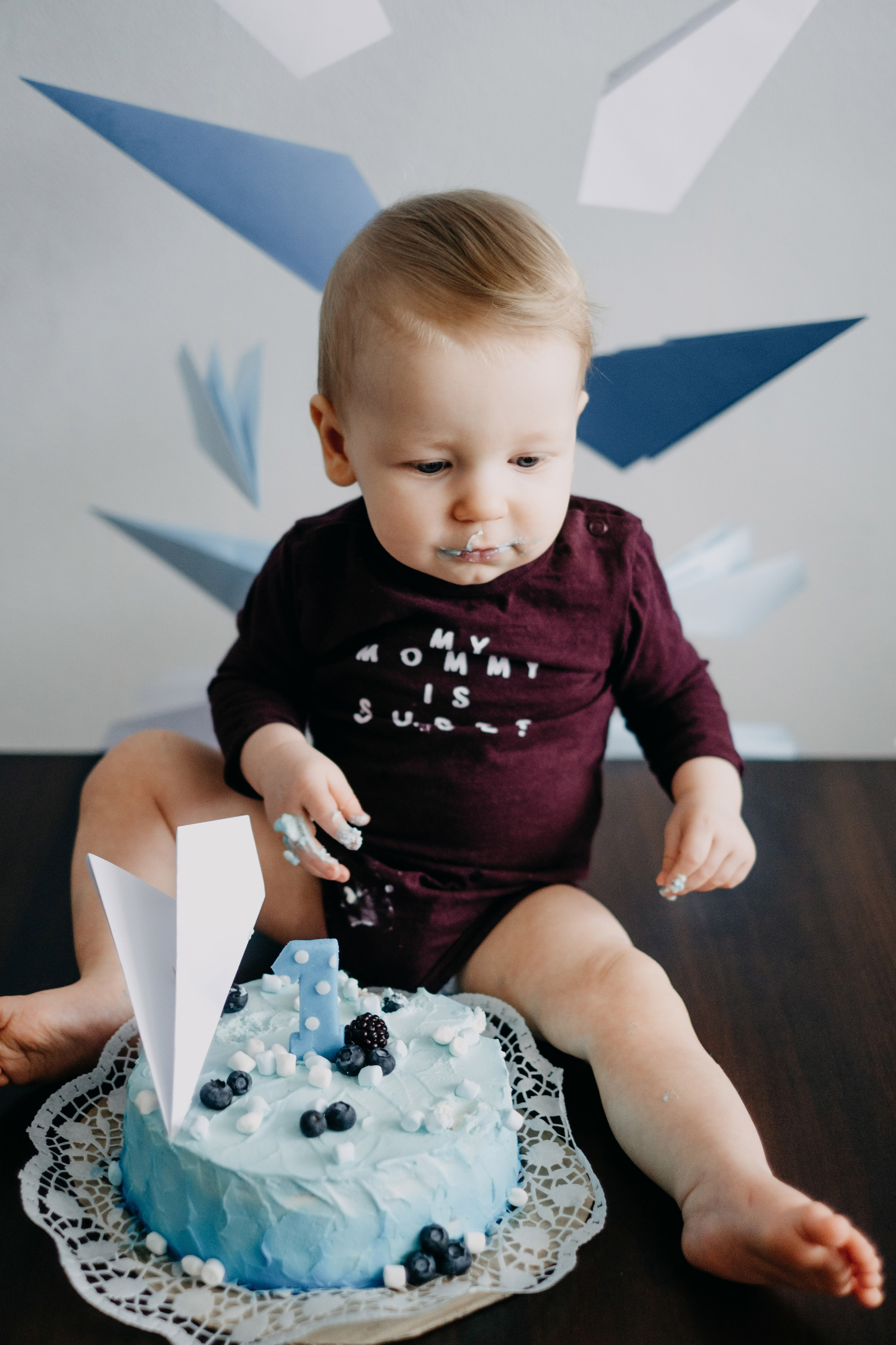 Evertam 1 gadiņš - Cake Smash. Kāzu × Ģimenes notikumu fotografs Edgars Kalniņš