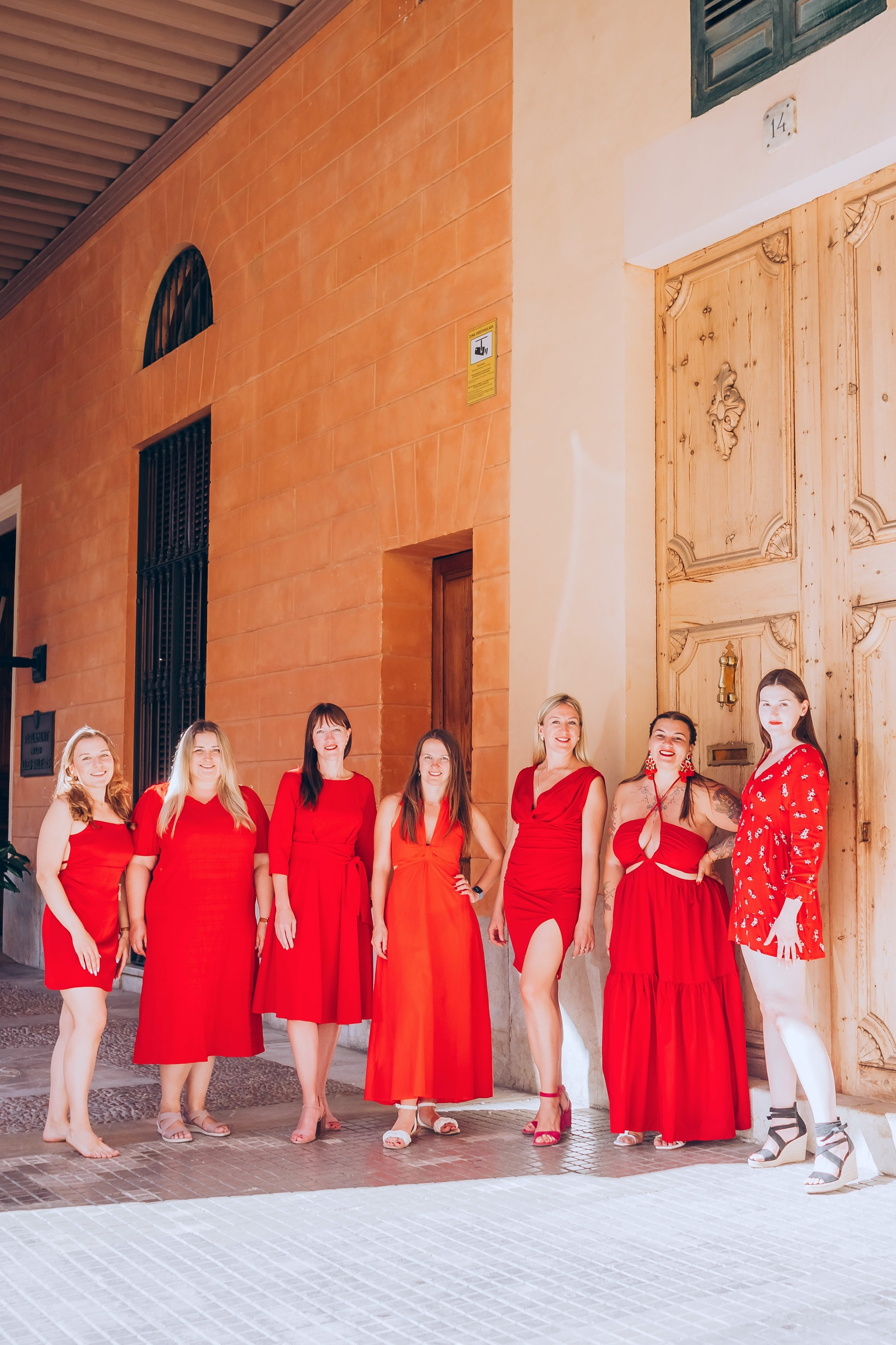 Ladys in red. Фотограф у Пальма де Майорка