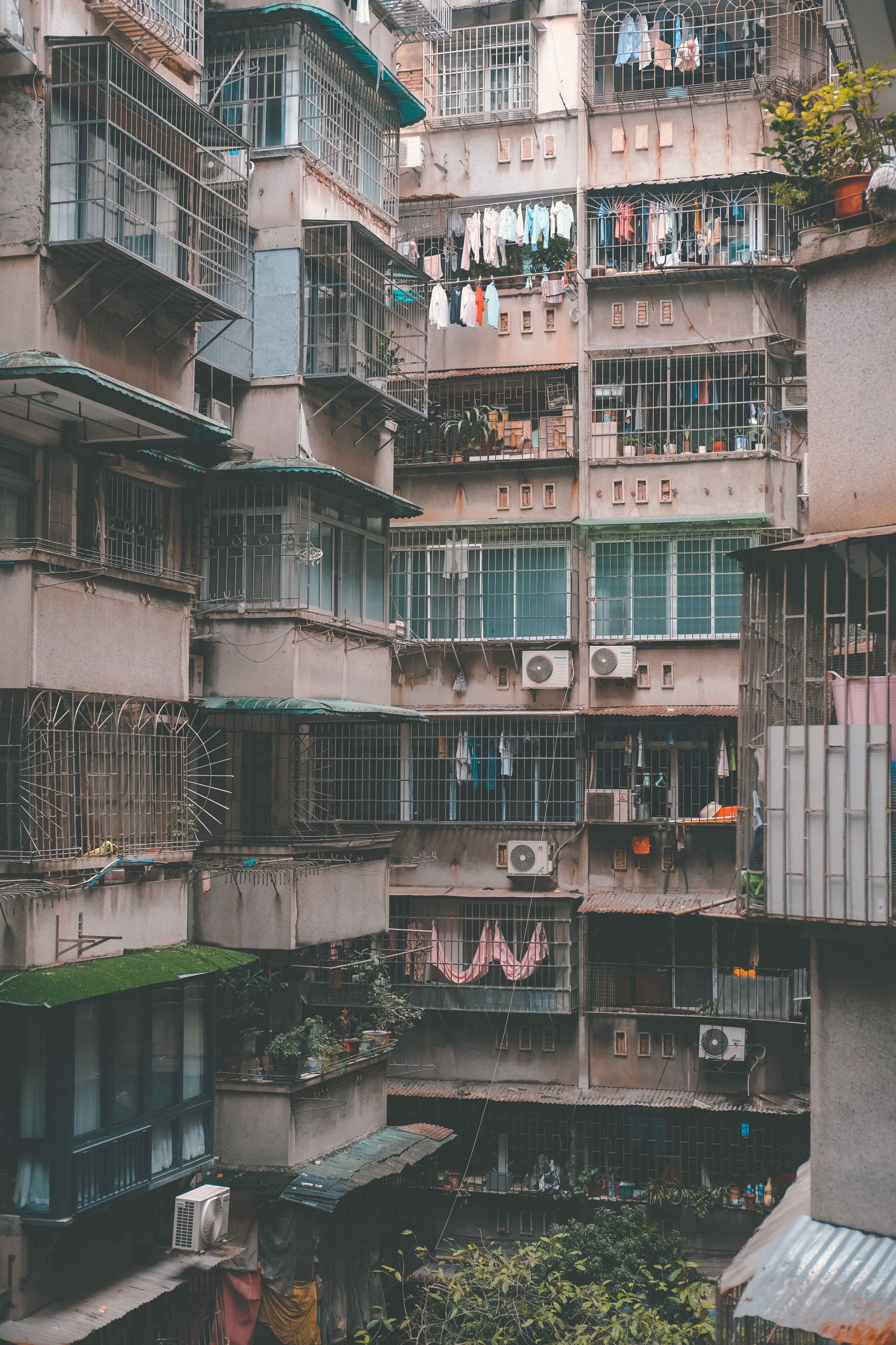 Guangzhou Street Photography | Guangzhou City Photos | 广州. 中国街头摄影 | The Streets of China Through My Eyes | 深圳