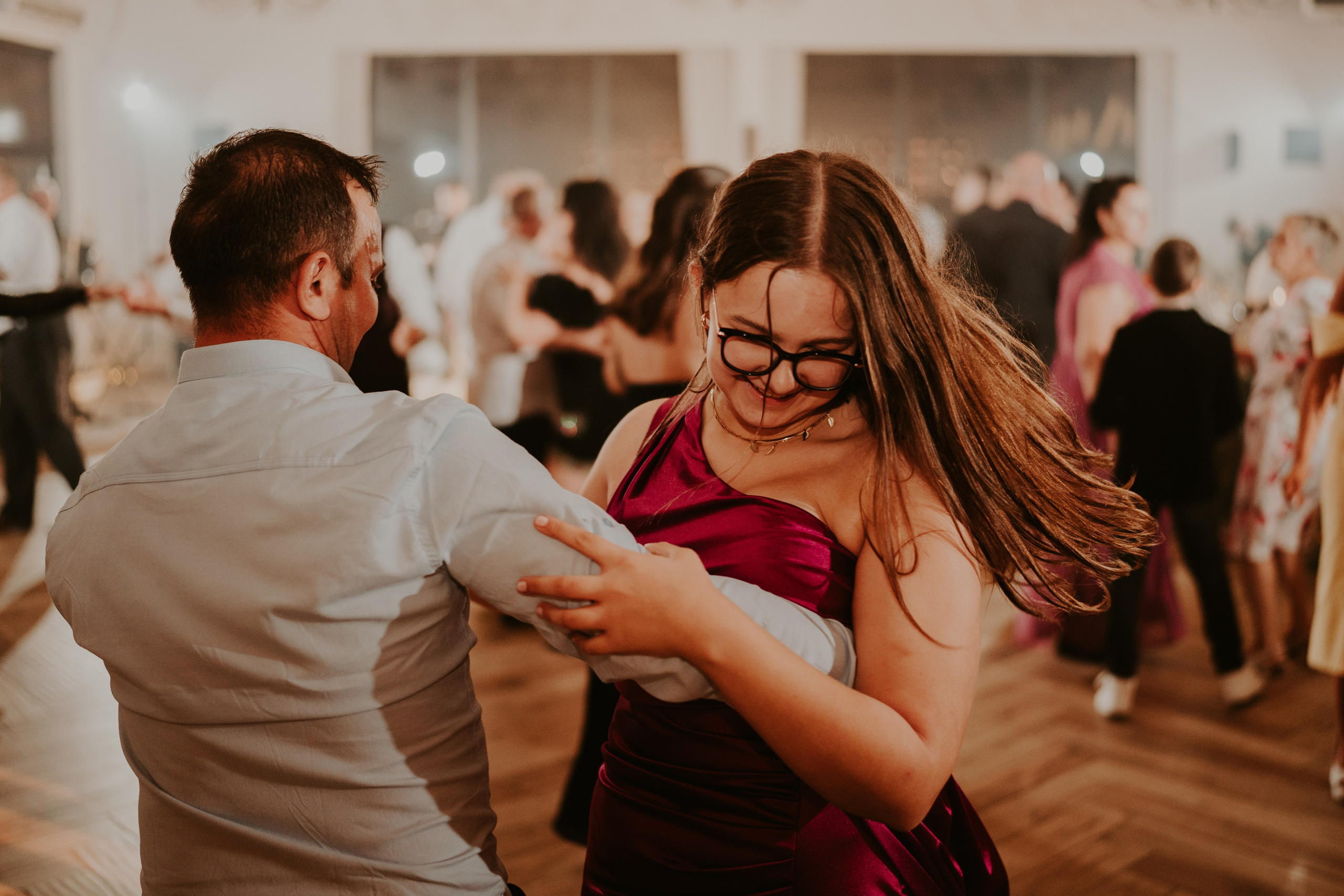 Trzy Drzewa: wspaniała uroczystość Wiktorii i Kamila. Karkowskafoto - fotografia miłości