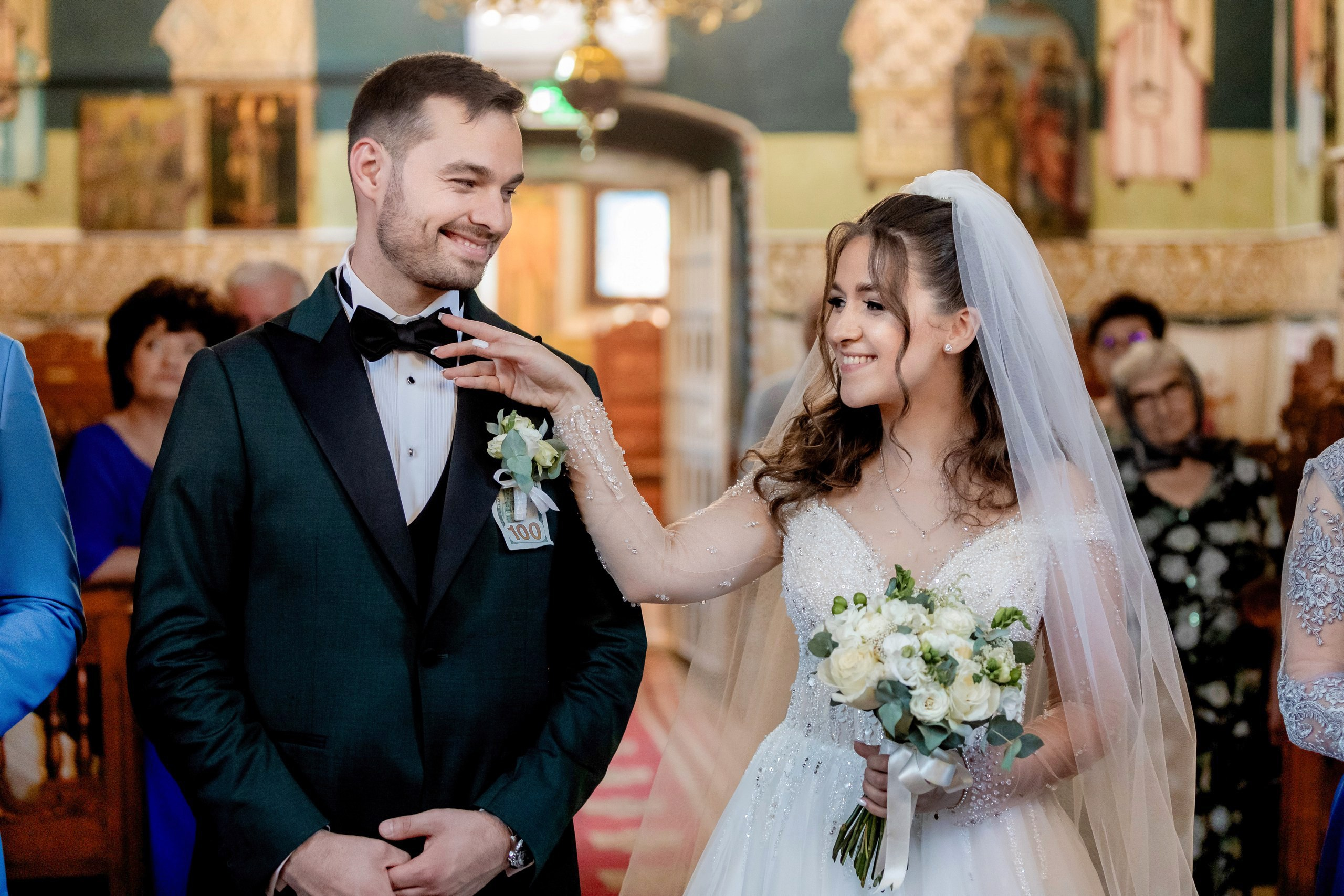 - nunta--fotograf-profesionist-botosani - fotografie-nunta-romantica - imagini-nunta-in-natura-alin-chirila-fotograf - fotografii-cuplu-indragostit-nunta-botosani - sedinta-foto-miri-andrei-iustina-alinofotostudio - amintiri-din-nunta-realizate-de-fotograf-profesionist - povestea-nuntii-andrei-si-iustina-in-imagini-alinofotostudio-fotograf evenimente- evenimente Botoșani -fotograf Suceava - fotograf Iași- servicii foto. servicii foto Botoșani. servicii foto video Botoșani. fotograf nunta. fotograf evenimente. fotograf nunta Botoșani. Alin chirila. Alin chirila fotograf. Alinofotostudio.- servicii foto. servicii foto Botoșani. servicii foto video Botoșani. fotograf nunta. fotograf evenimente. fotograf nunta Botoșani. Alin chirila. Alin chirila fotograf. Alinofotostudio.fotograf stare civilă,poze stare civilă,album foto stare civilă,servicii foto suceava,fotograf evenimente suceava,fotograf nuntă suceava,poze cununie civilă,ședință foto stare civilă,sesiune foto suceava,fotograf profesionist suceava,fotograf botosani,stare civila botosani,alinofotostudio,alin chirila fotograf.servicii foto. servicii foto Botoșani. servicii foto video Botoșani. fotograf nunta. fotograf evenimente. fotograf nunta Botoșani. Alin chirila. Alin chirila fotograf. Alinofotostudio.fotograf stare civilă,poze stare civilă,album foto stare civilă,servicii foto suceava,fotograf evenimente suceava,fotograf nuntă suceava,poze cununie civilă,ședință foto stare civilă,sesiune foto suceava,fotograf profesionist suceava,fotograf botosani,stare civila povestitor prin fotografiebotosani,alinofotostudio,alin chirila fotograf,servicii foto. servicii foto Botoșani. servicii foto video Botoșani. fotograf nunta. fotograf evenimente. fotograf nunta Botoșani. Alin chirila. Alin chirila fotograf. Alinofotostudio.fotograf stare civilă,poze stare civilă,album foto stare civilă,servicii foto suceava,fotograf evenimente suceava,fotograf nuntă suceava,poze cununie civilă,ședință foto stare civilă,sesiune foto suceava,fotograf profesionist suceava,fotograf botosani,stare civila botosani,alinofotostudio,alin chirila fotograf,cununie religioasă botoșani,andreea și neculai,capela militară botoșani,foto conacul zăicești,fotograf nuntă botoșani,fotograf cununie religioasă,foto evenimente botoșani,poze cununie capela militară,ședință foto zăicești,fotograf profesionist botoșaniMire și mireasă – Sergiu & Liliana – ziua nunții, 2024 - Emoții în ziua nunții – Sergiu și Liliana - Dansul mirilor – fotografie artistică nuntă 2024 - Sedinta foto romantică în natură – Sergiu & Liliana - Rochia de mireasă și detalii de nuntă elegan-Album de cununie civilă Florin și Anda – Fotografii profesionale realizate de Alin Chirilă în Botoșani -fotograf prin fotografie-Ședință foto Trash the Dress pe muntele Rarău cu Iulian și Iuliana – fotografie de cuplu, natură montană, emoție autentică surprinsă de Alin Chirilă, povestitor prin fotografie.- "Iulian și Iuliana pe crestele Rarăului – fotografie Trash the Dress în natură" - "Cuplu îmbrățișat la apus pe muntele Rarău – ședință foto după nuntă" - "Rochie de mireasă în vânt pe munte – Trash the Dress Rarău-1. Iulian și Iuliana pe muntele Rarău – ședință foto Trash the Dress în natură, cu peisaj montan spectaculos 2. Cuplu în îmbrățișare pe Rarău – emoție autentică surprinsă după nuntă 3. Rochie de mireasă în bătaia vântului – fotografie artistică Trash the Dress în munți 4. Mire și mireasă privind spre orizont – dragoste și libertate pe muntele Rarău 5. Iuliana zâmbind în rochia de mireasă – portret în natură, Trash the Dress 6. Iulian ținându-și mireasa de mână – ședință foto romantică pe munte 7. Detaliu cu rochia pe stâncă – estetică naturală Trash the Dress Rarău 8. Cuplu în mers pe poteca Rarăului – fotografie simbolică de după nuntă 9. Apus de soare pe Rarău în spatele mirilor – imagine de poveste Trash the Dress 10. Iulian și Iuliana râzând împreună – momente autentice surprinse de Alin Chirilă, povestitor prin fotografie