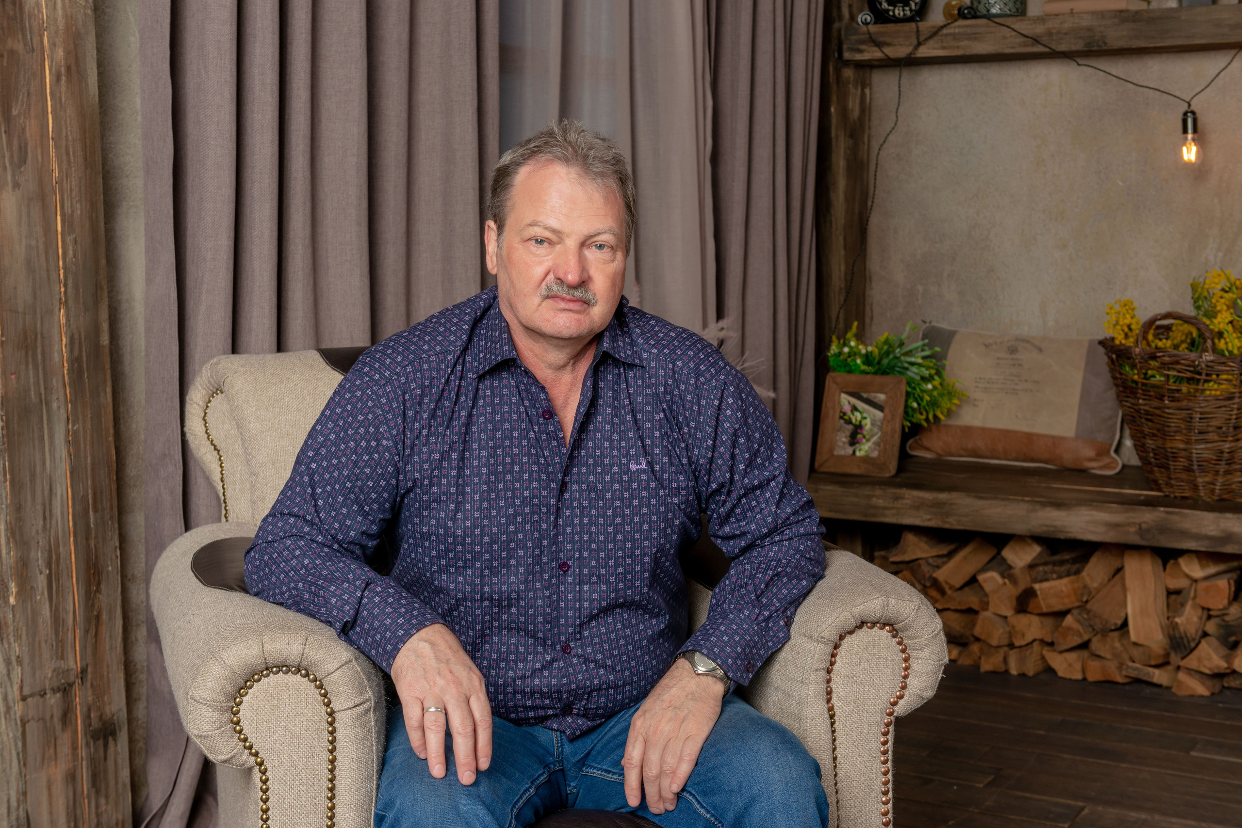 Photosession of a married couple in the studio. FOTÓGRAFO MÉXICO QUINTANA ROO