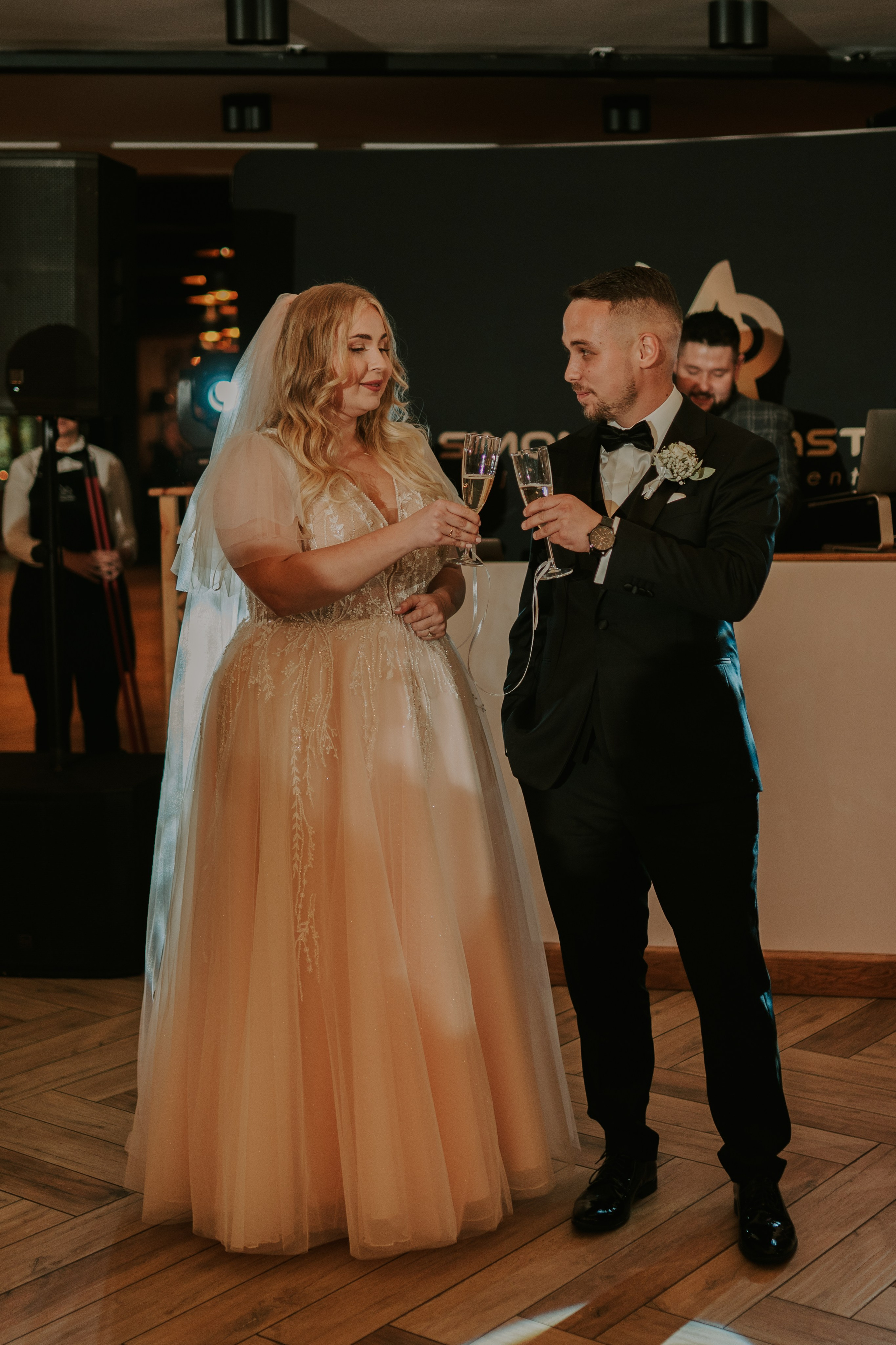 Trzy Drzewa: wspaniała uroczystość Wiktorii i Kamila. Karkowskafoto - fotografia miłości