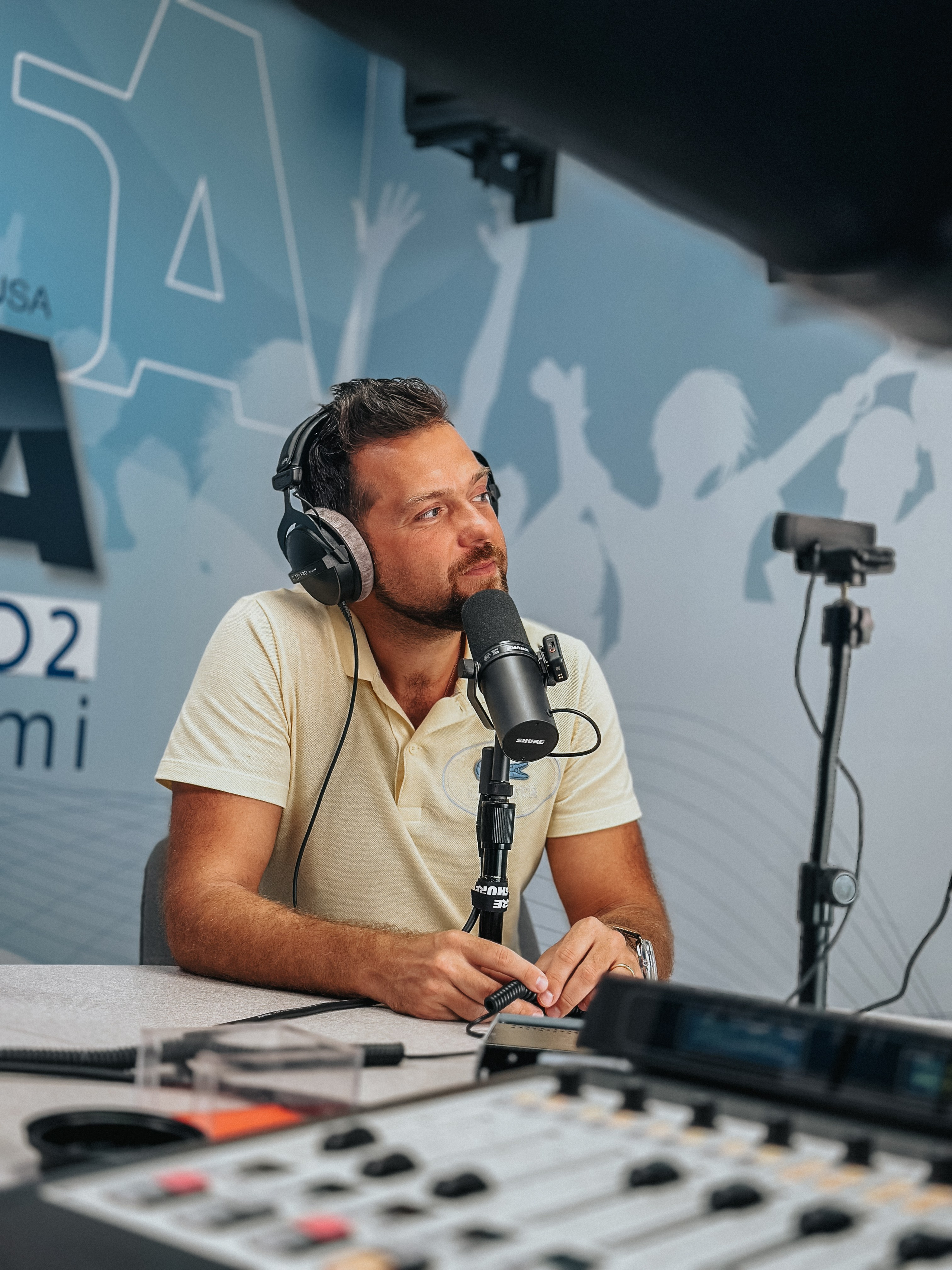 ВДОХНОВЛЯЕМ И МОТИВИРУЕМ В ЭФИРЕ ШОУ НА VIBE УСПЕХА С ДМИТРИЕМ САХНО. ON THE VIBE OF SUCCESS — A blog about extraordinary people with Kristi