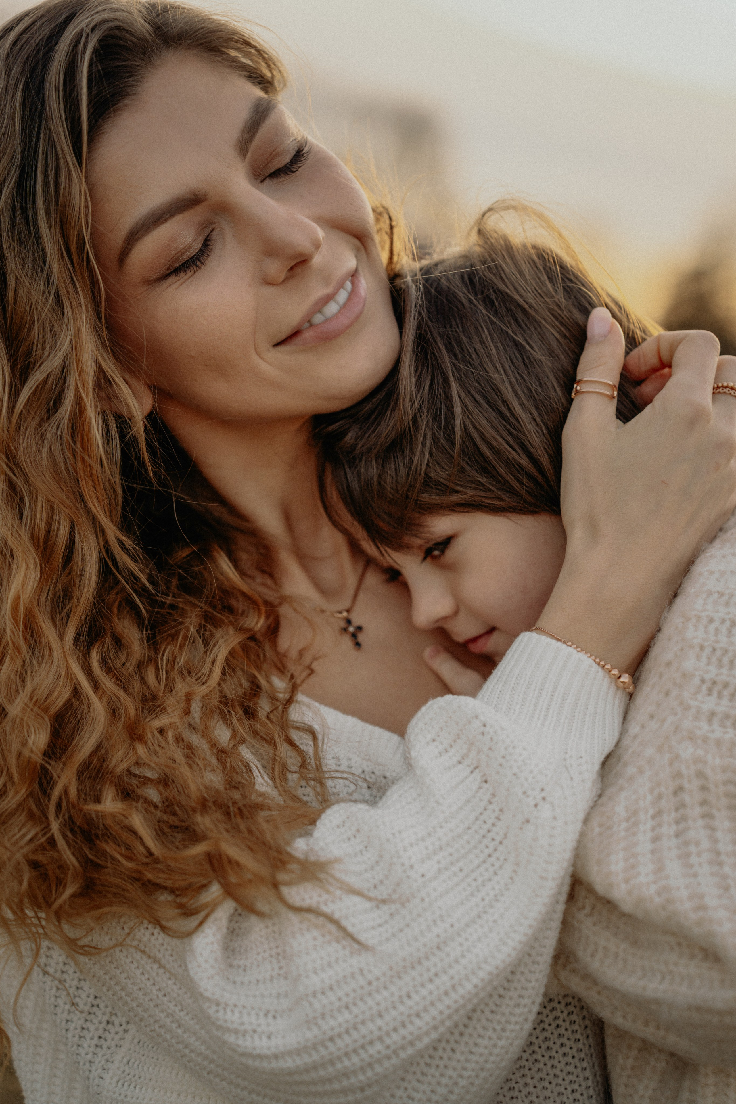 Unique Family Photography at an Alpaca Farm – Fun & Playful. Alisa Tant — Family and newborn photographer Bucks County, Montgomery county, Philadelphia, NJ