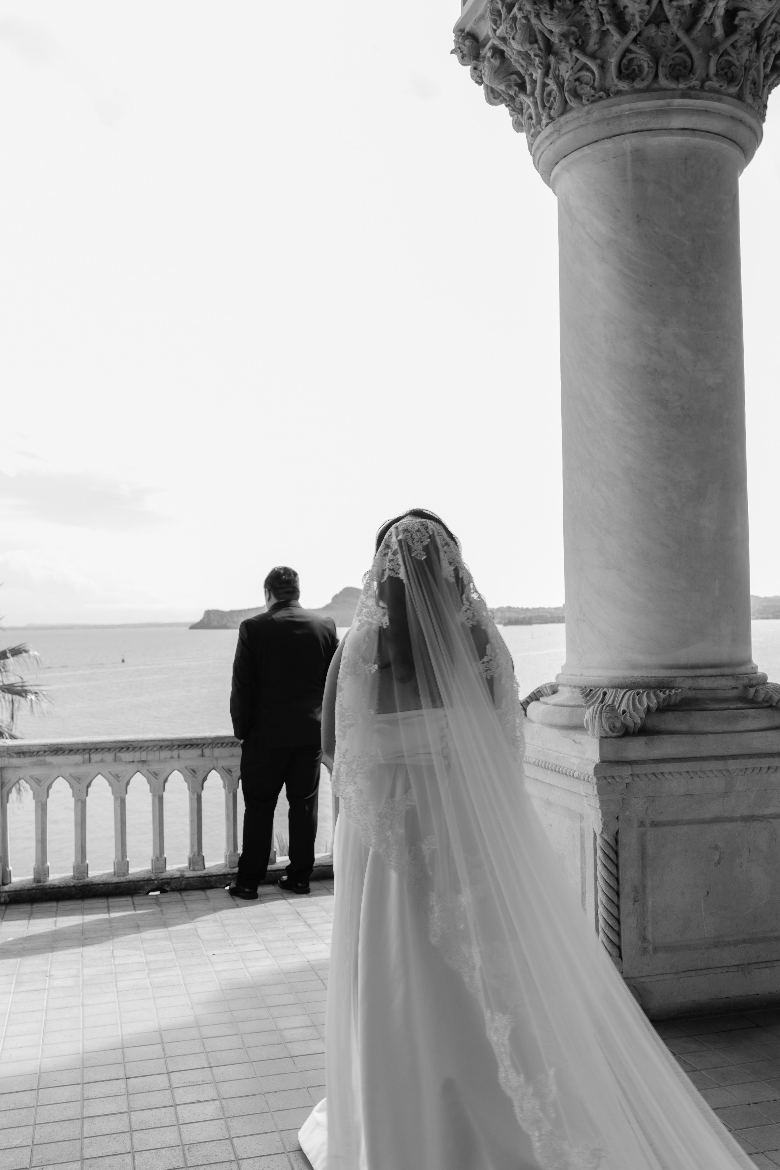 Ibtxhis and Keng elopement In italy — Isola del Garda