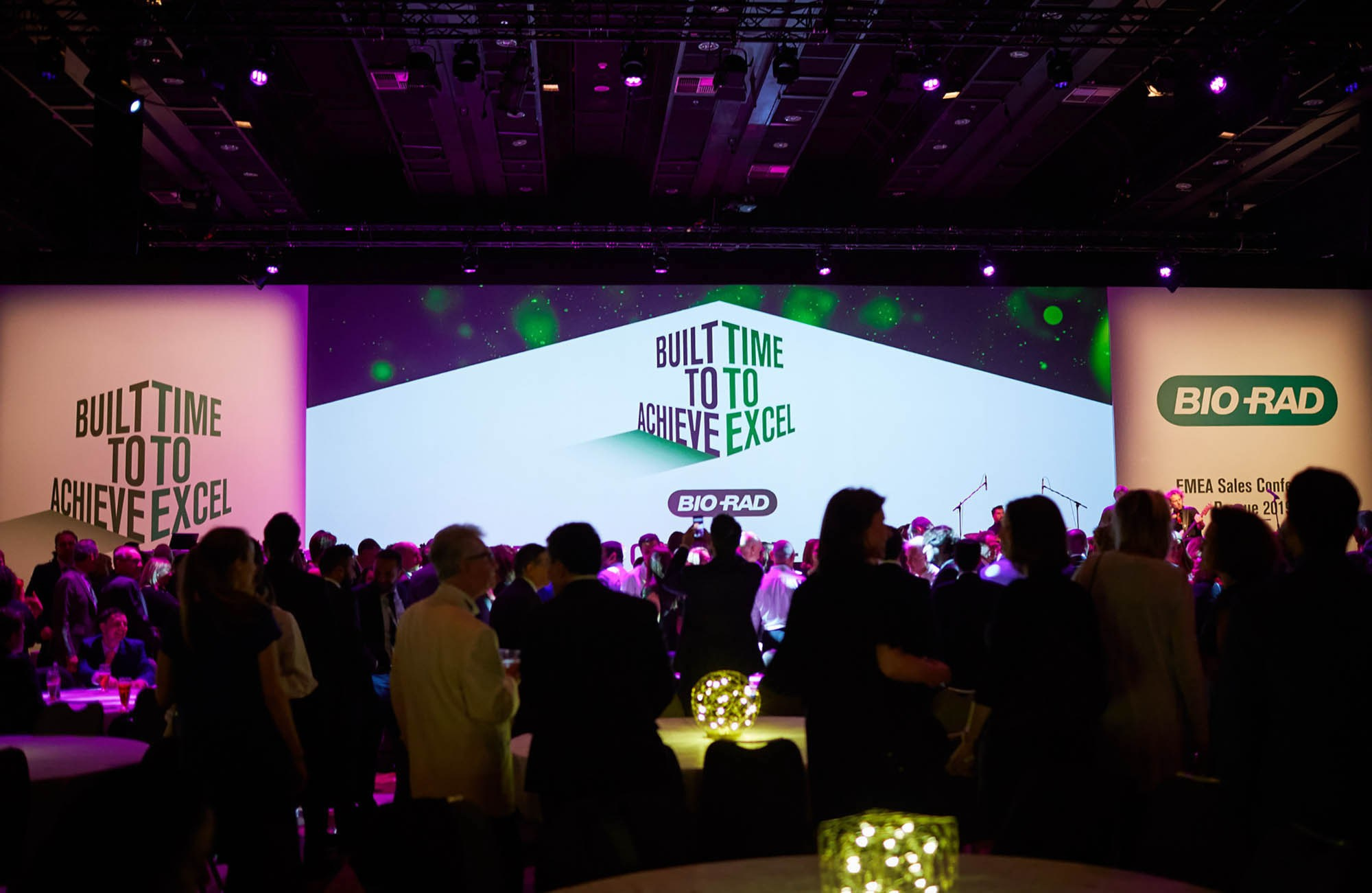 Wide-angle view of 2018 Bio-Rad gala event, Hotel Hilton Prague.