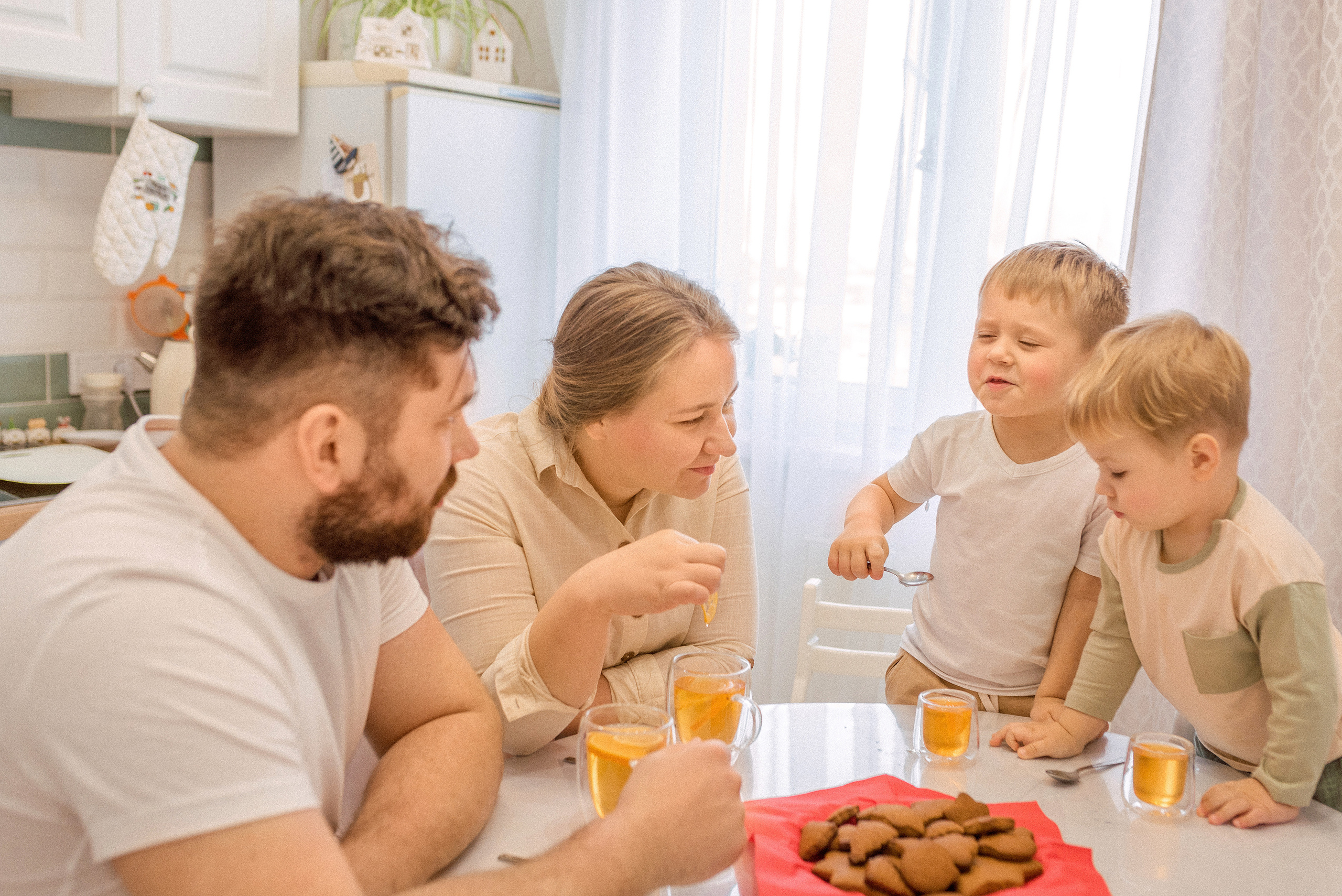 Домашняя съёмка. Пряники. Семейный фотограф и фотограф новорожденных в Вильнюсе Ирина Беленкевич