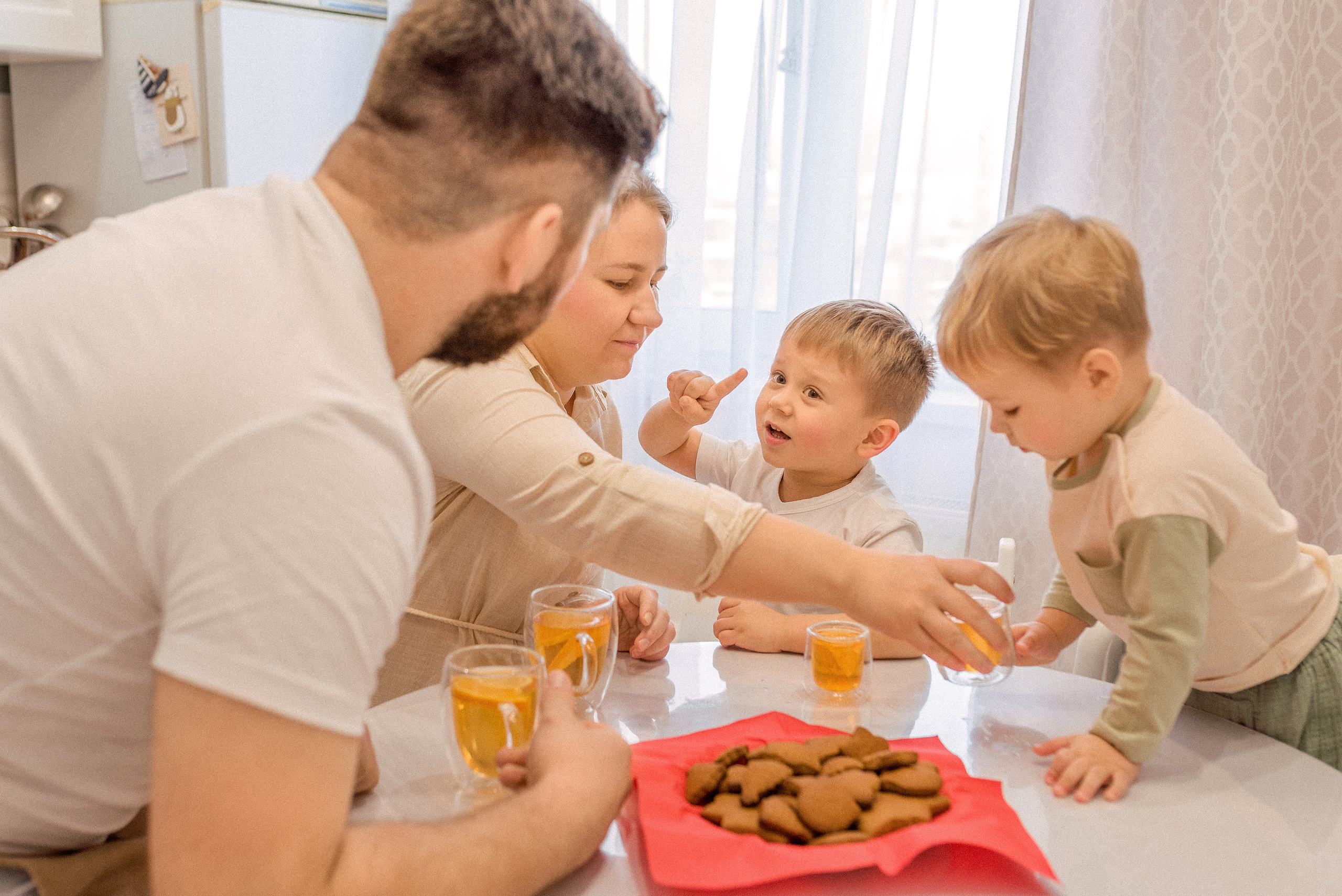 Домашняя съёмка. Пряники. Семейный фотограф и фотограф новорожденных в Вильнюсе Ирина Беленкевич