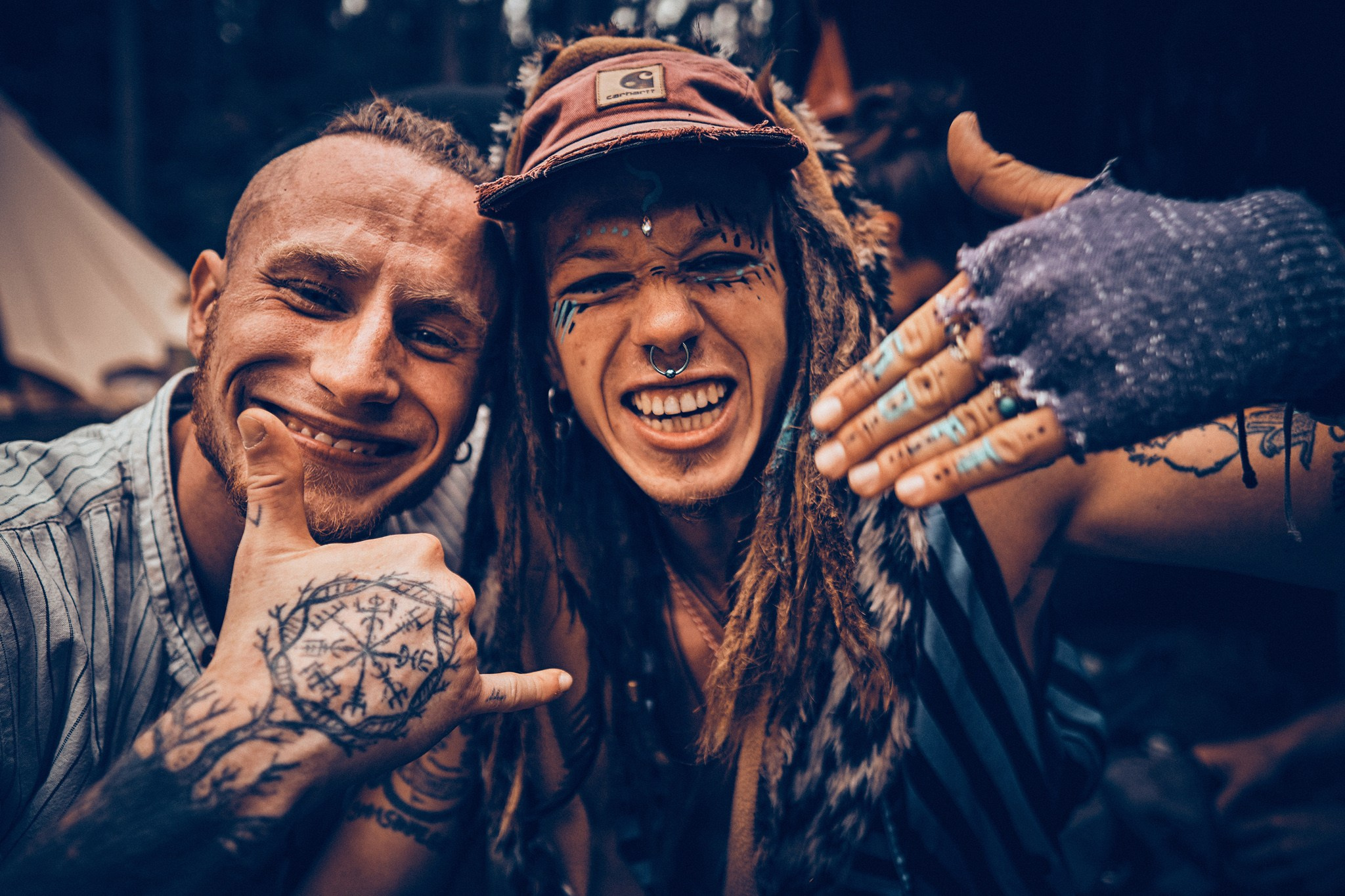 Portrety Ludzi, zrobione na Festiwalach Świadomościowych i Muzycznych: Dharma, ZIELONE KRĘGI, Wibracje, FRUŃ, Organic, Turkusowa Wyspa. Andriej Szypilow - Fotografia & Wideografia