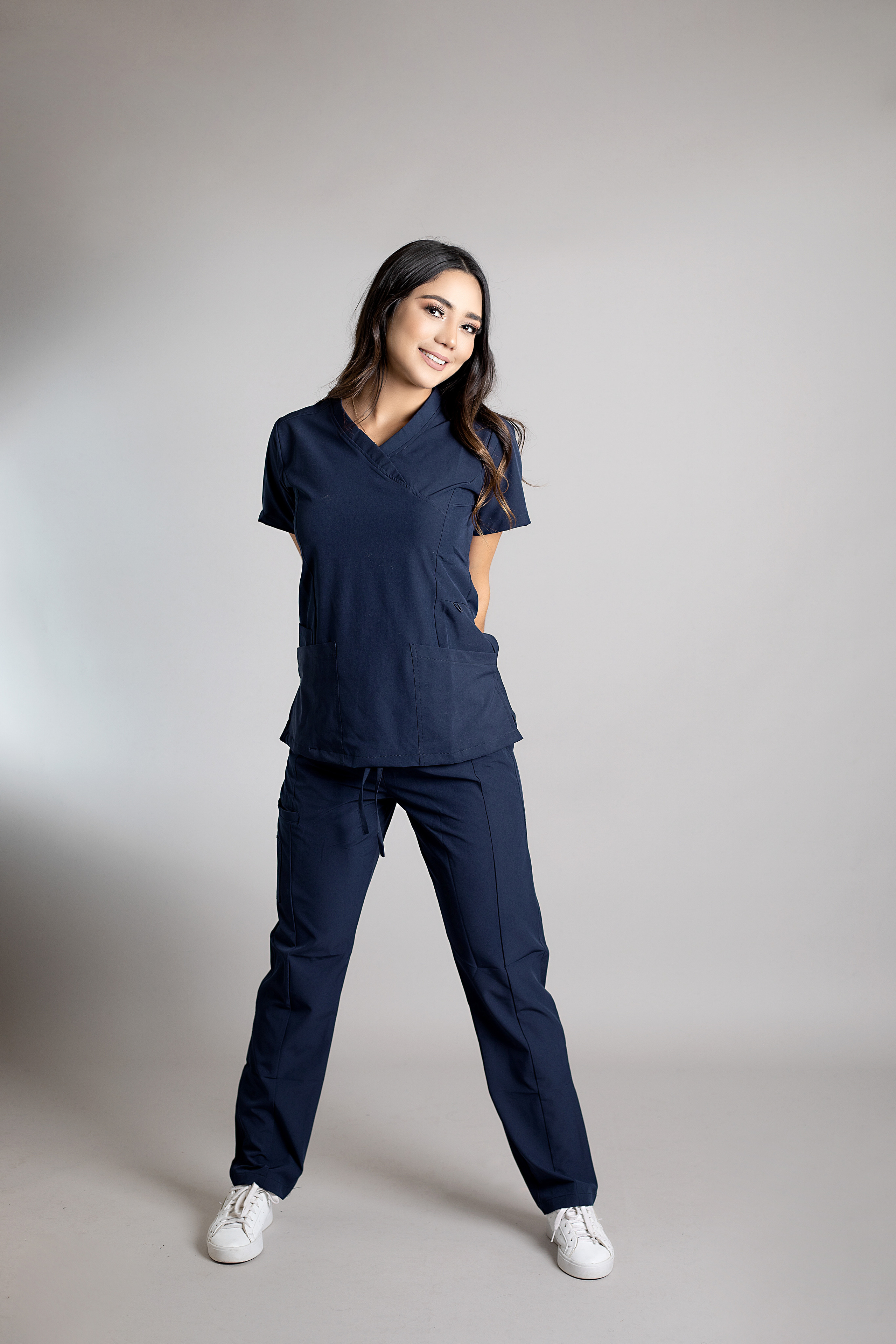 Fotografia de producto para catalogo. Medik Uniformes QXS. Виктория Кастельянос. Русскоязычный фотограф в Мексике