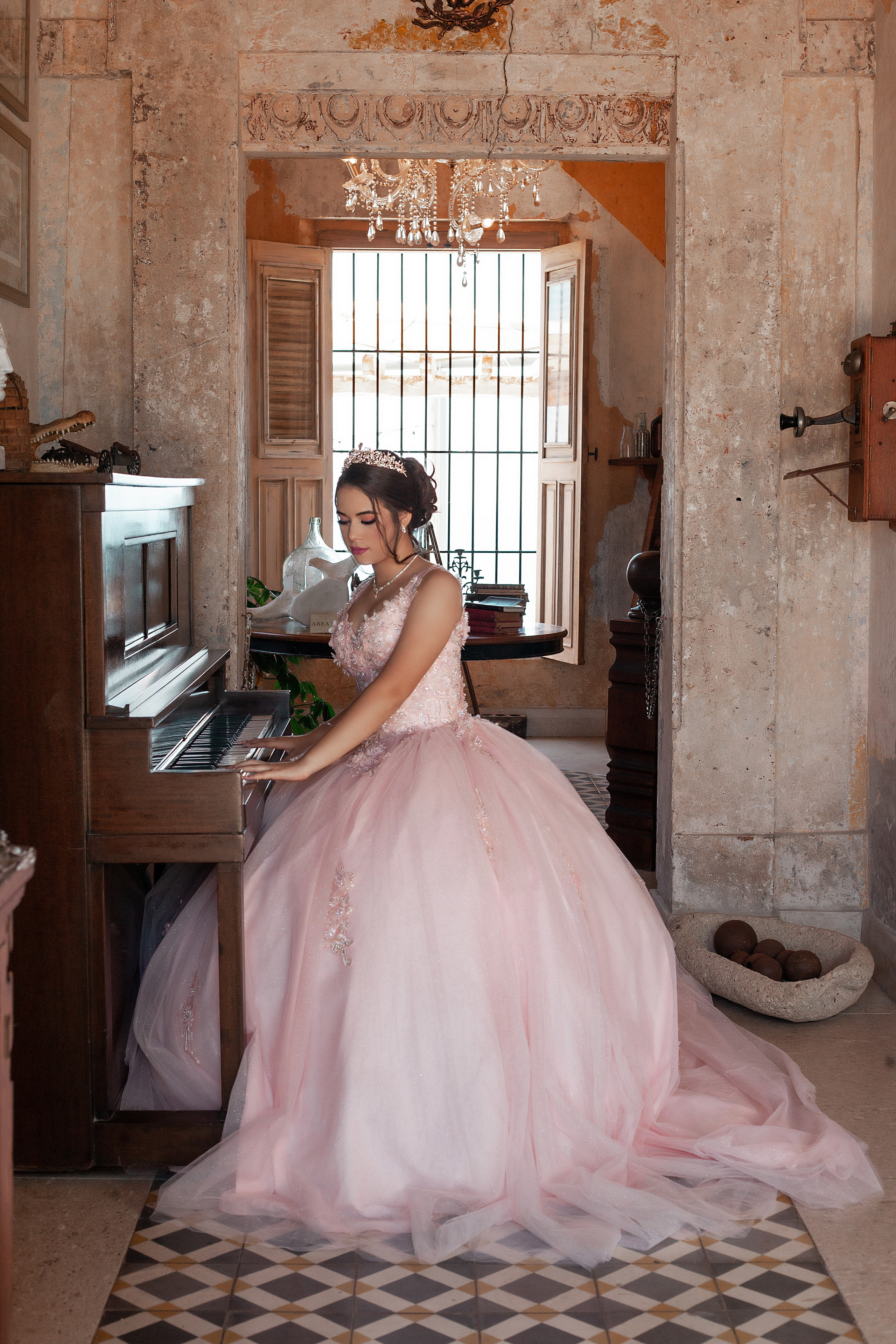 Valeria. Sesión de XV años en Observatorio Mazatlán. Victoria Castellanos. Photographer in Mazatlán