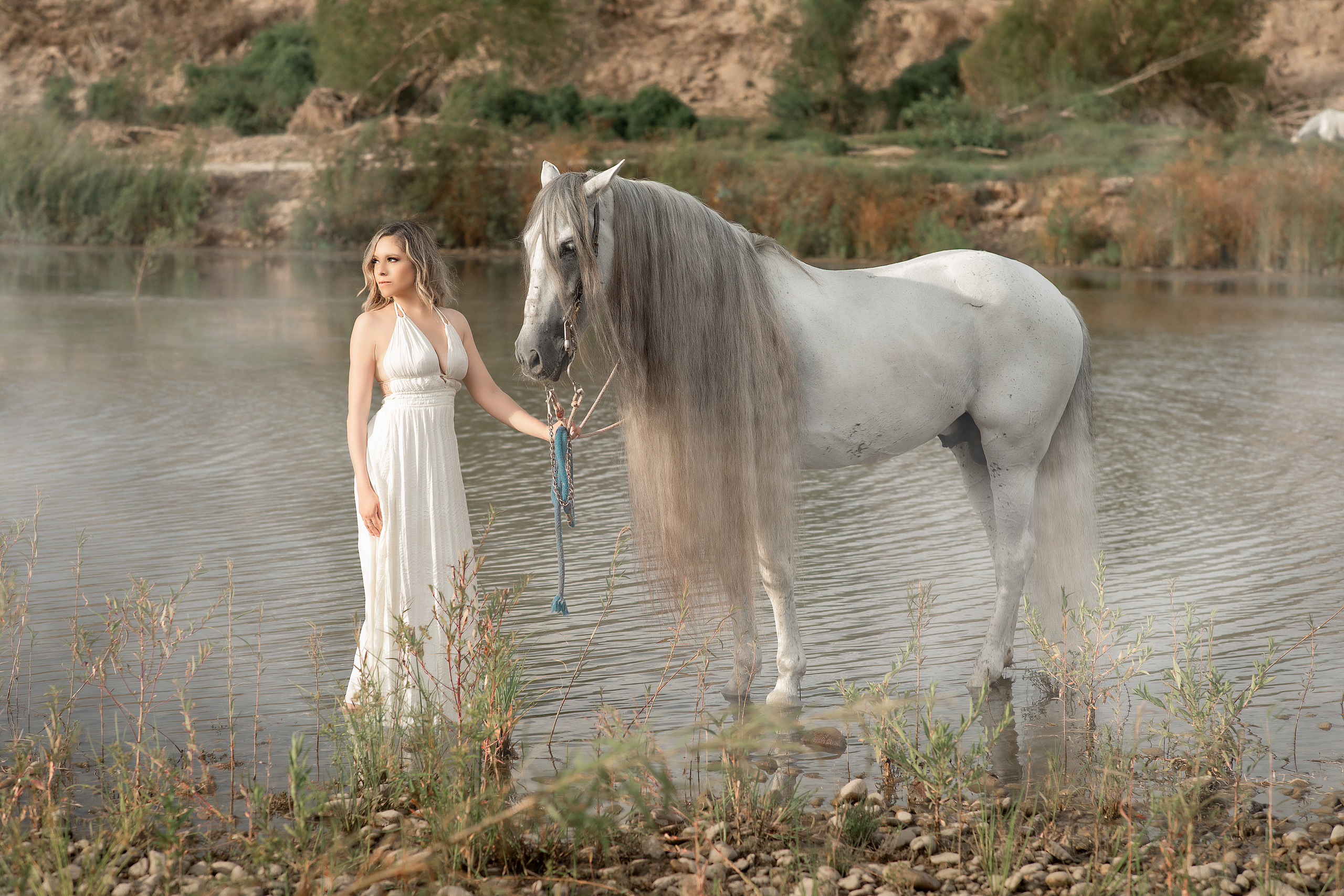 Sesión de cumpleaños con caballos. Rosy. Victoria Castellanos. Photographer in Mazatlán