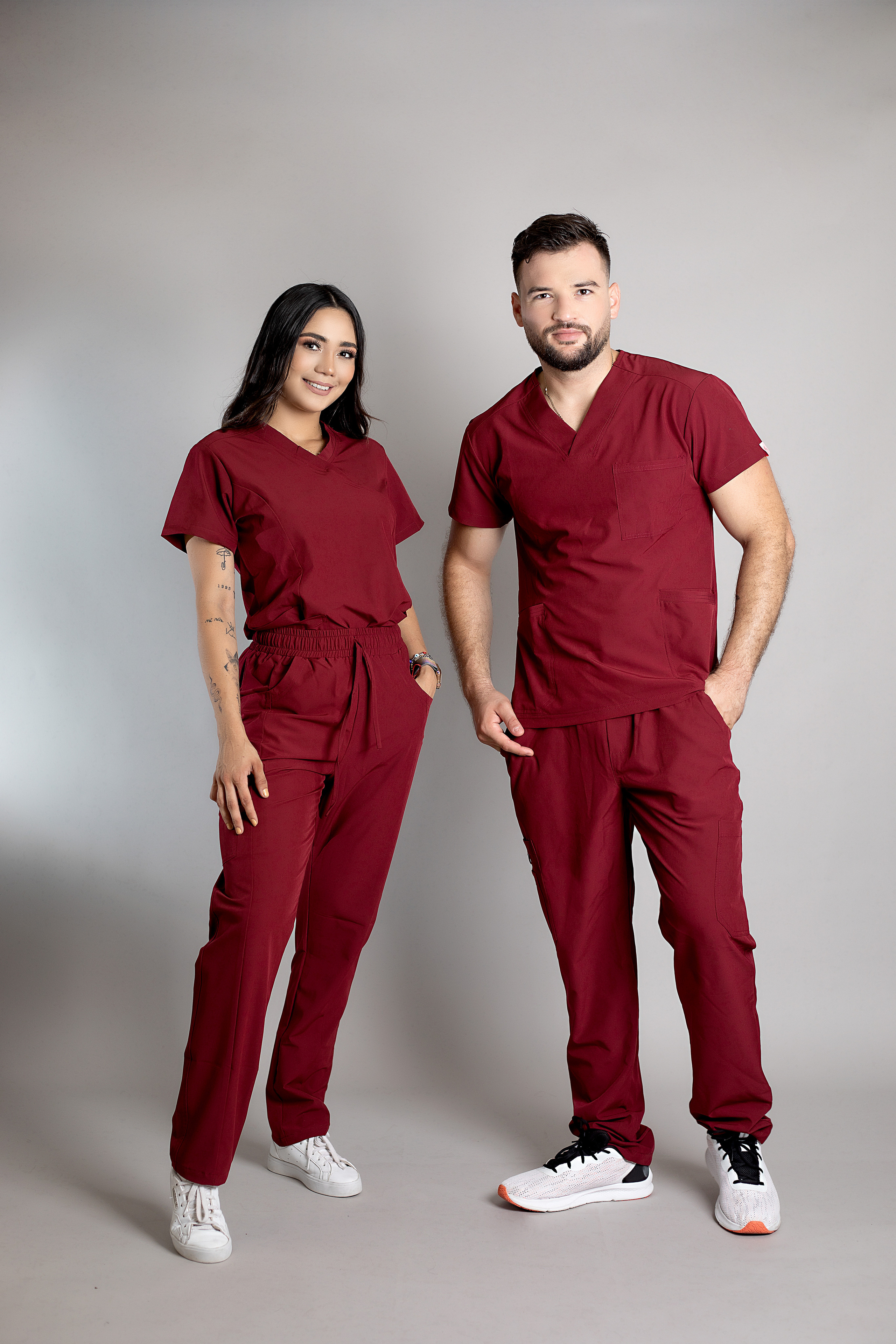 Fotografia de producto para catalogo. Medik Uniformes QXS. Виктория Кастельянос. Русскоязычный фотограф в Мексике