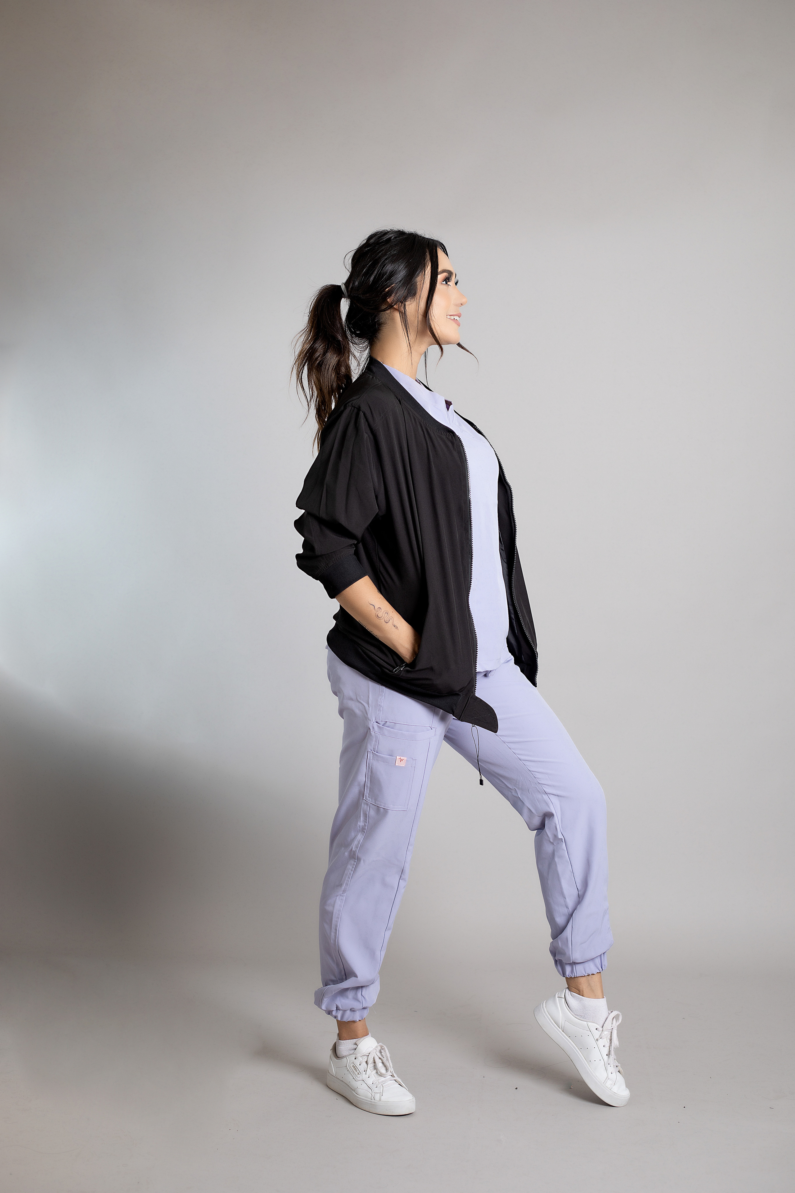 Fotografia de producto para catalogo. Medik Uniformes QXS. Виктория Кастельянос. Русскоязычный фотограф в Мексике