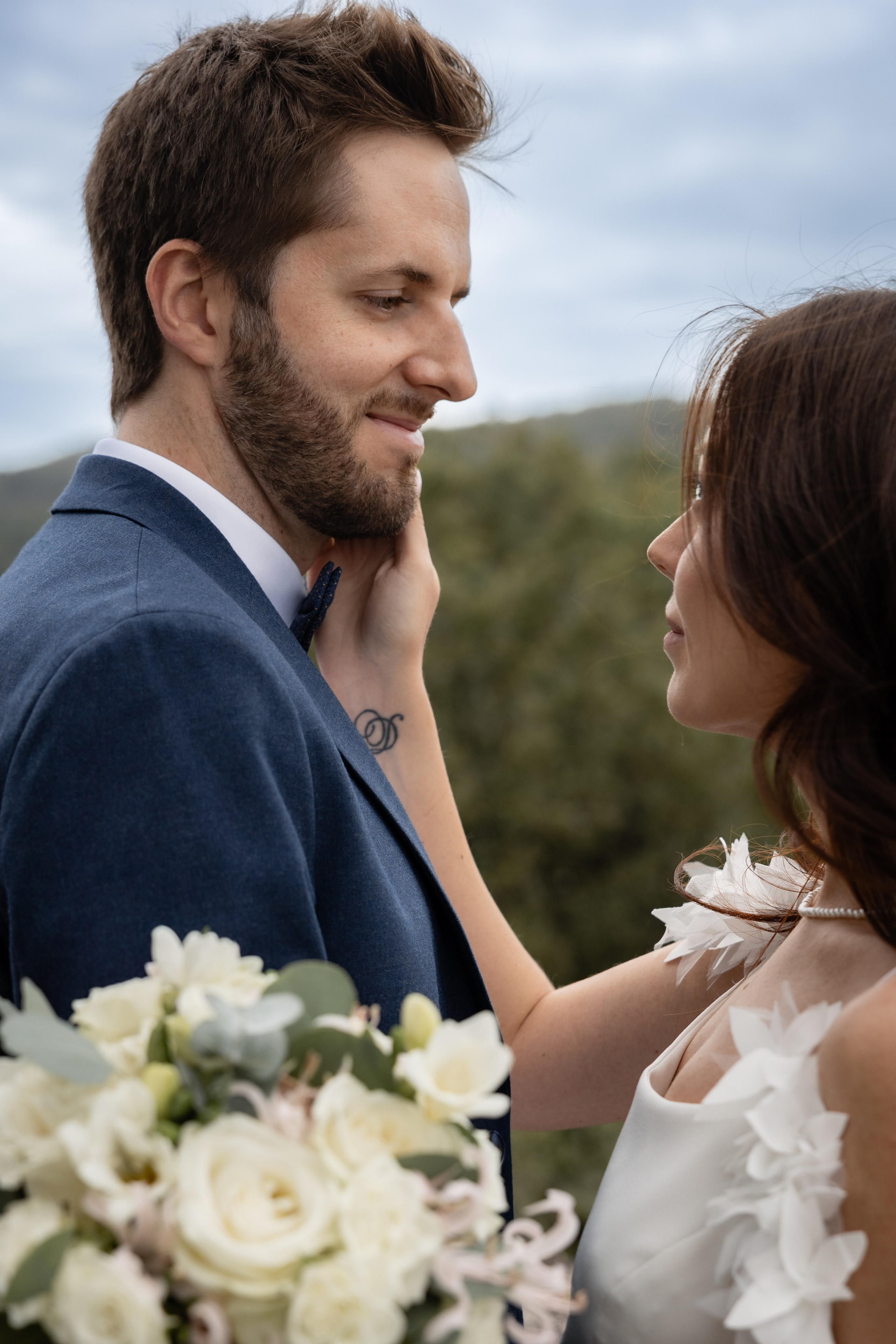 French Chateau Wedding. Elopement at Château de Cénevières. Eugénie Smirnova — your photographer in Toulouse and southwest France