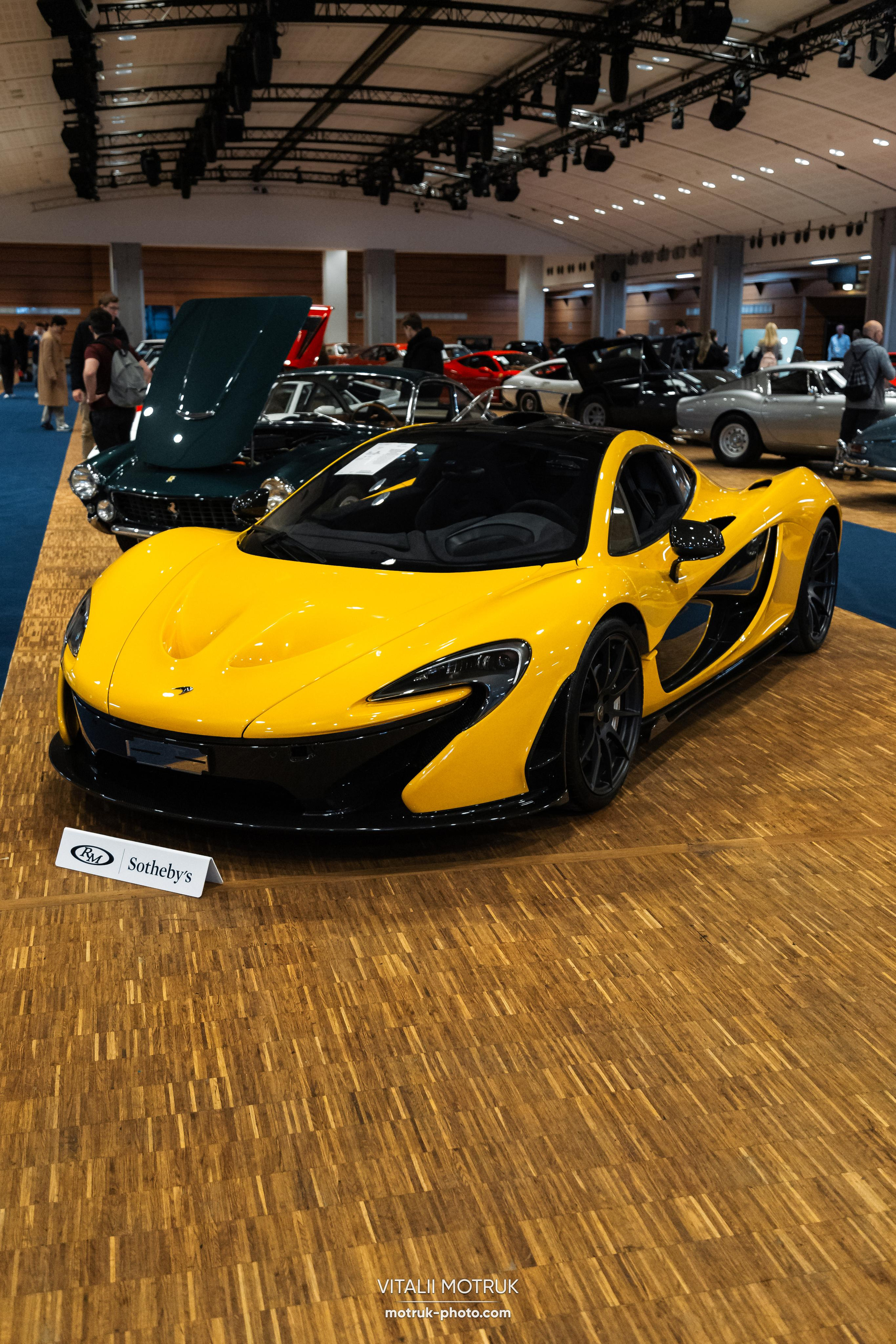 RM Sotheby’s car auction. Photographe de voitures à Paris — Vitalii Motruk