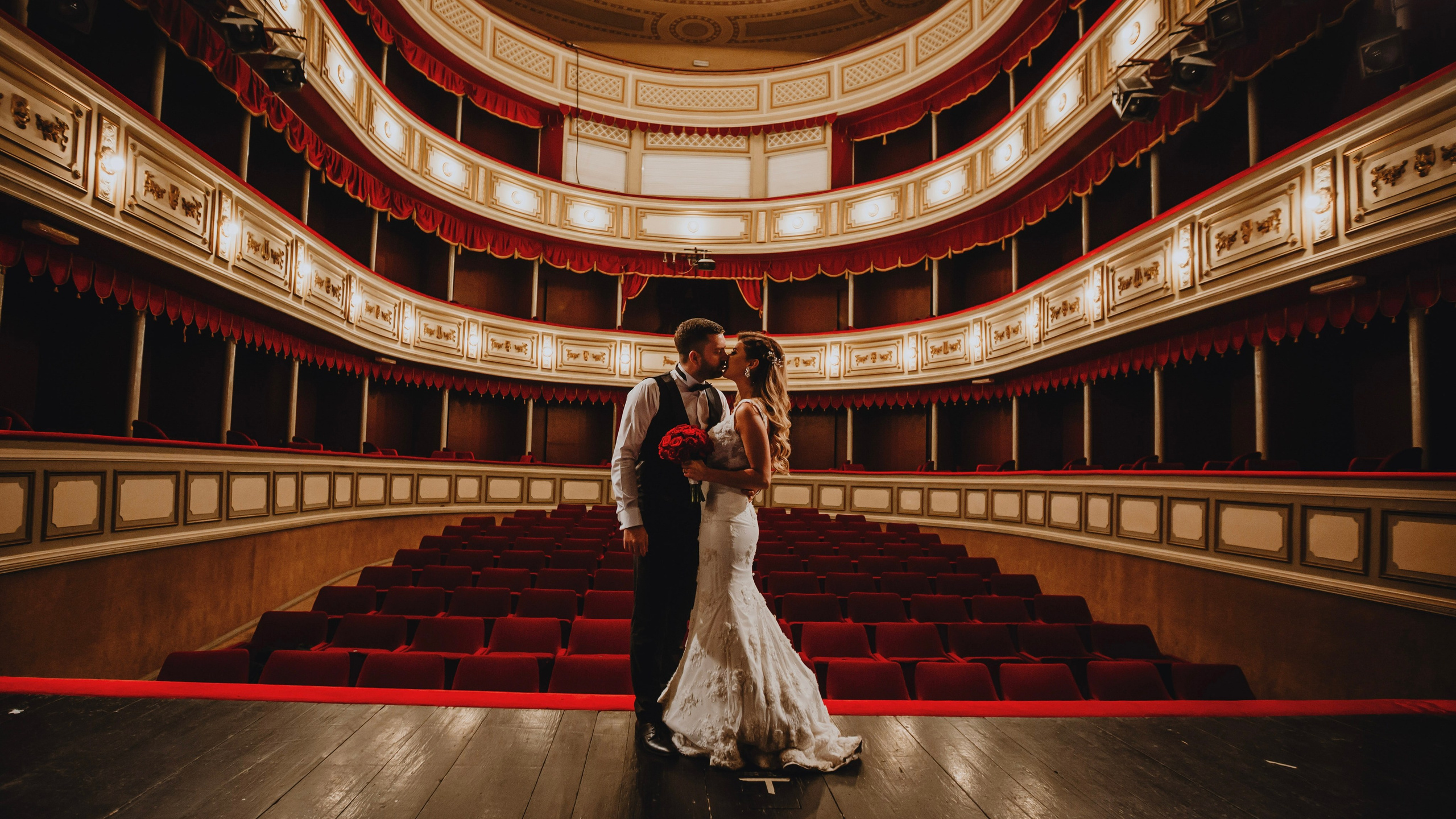 Destination wedding photographer in Serbia Svetozar Gardinovački