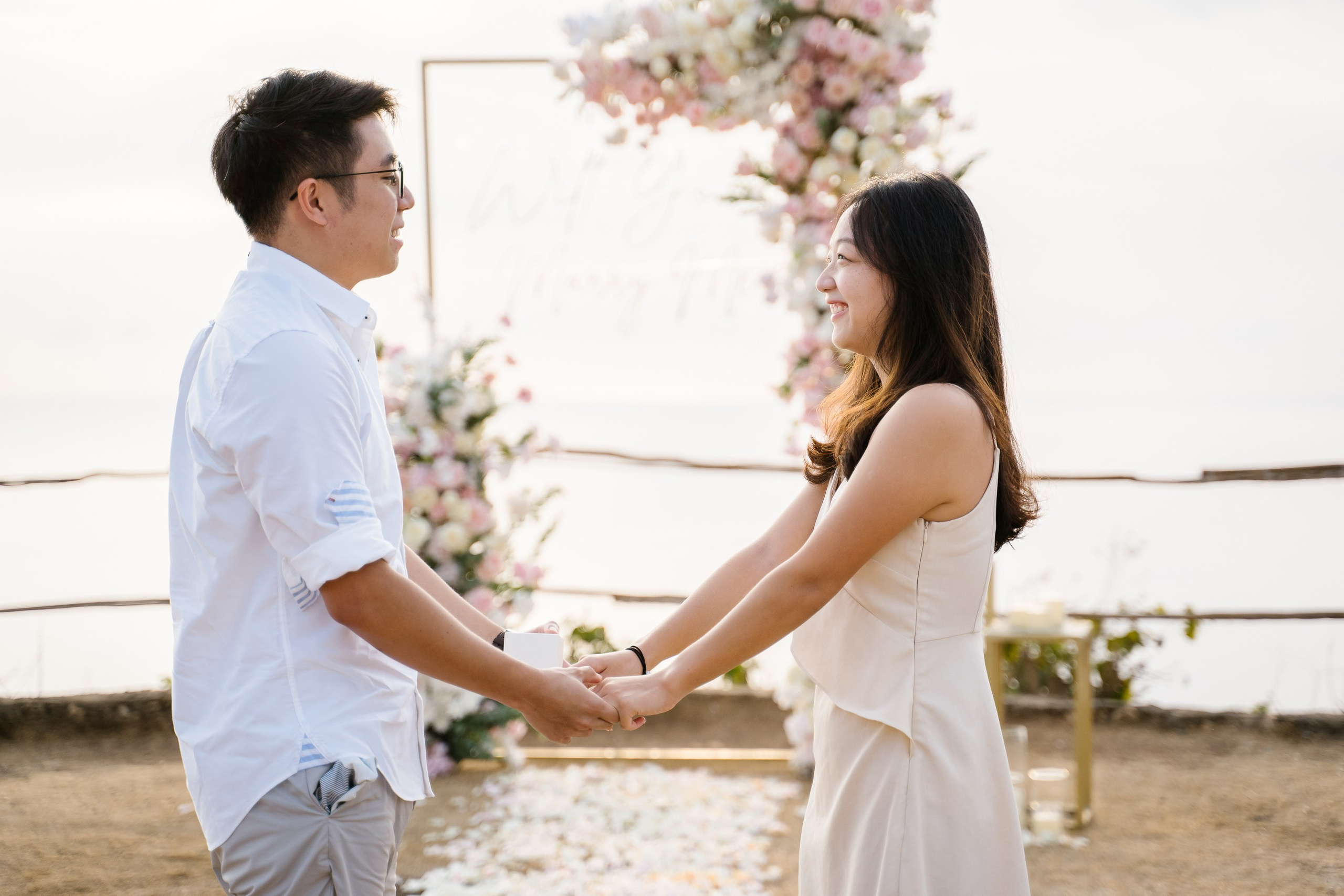 SECRET MARRIAGE PROPOSAL. Female Photographer in Bali