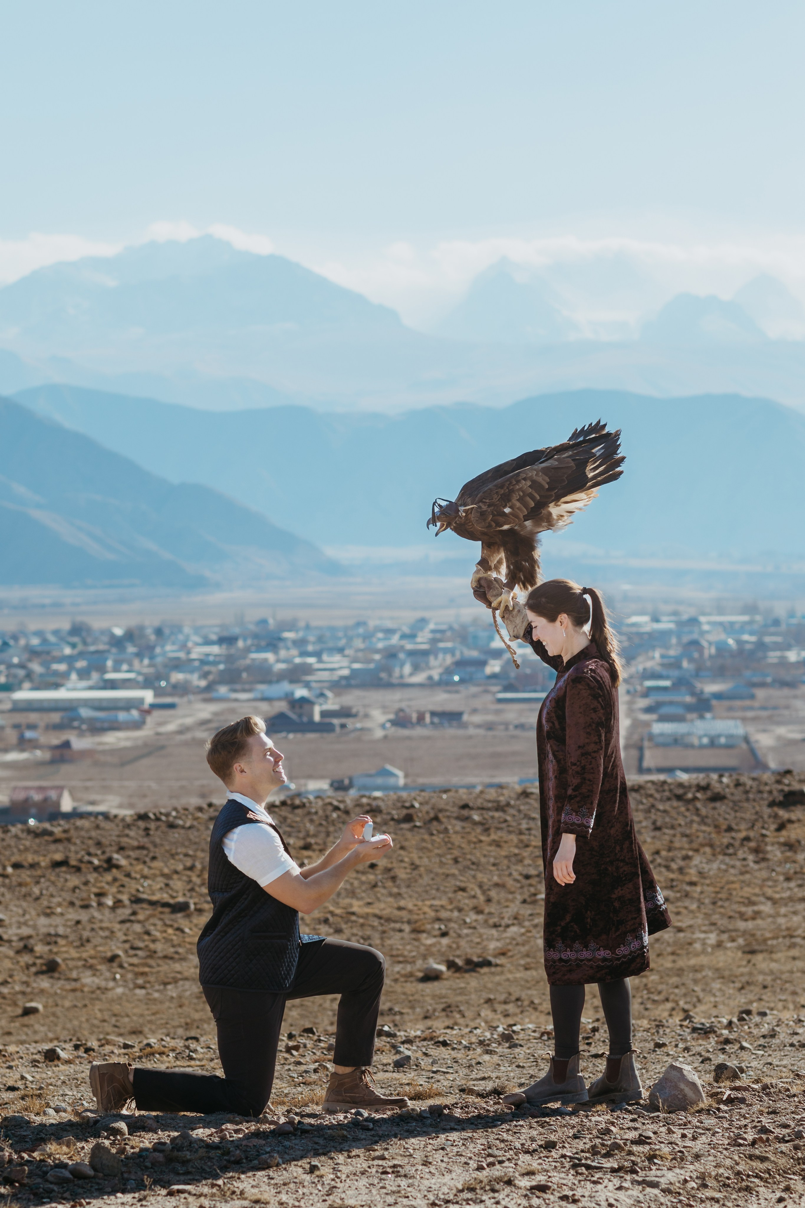 Предложение Дэниела и Джесс — Иссык-Куль, Каджи-Сай | Оксана Шувалова фотограф — Proposal Photos Kyrgyzstan (Issyk-Kul, Kajy-Say). Фотограф в Бишкеке Оксана Шувалова