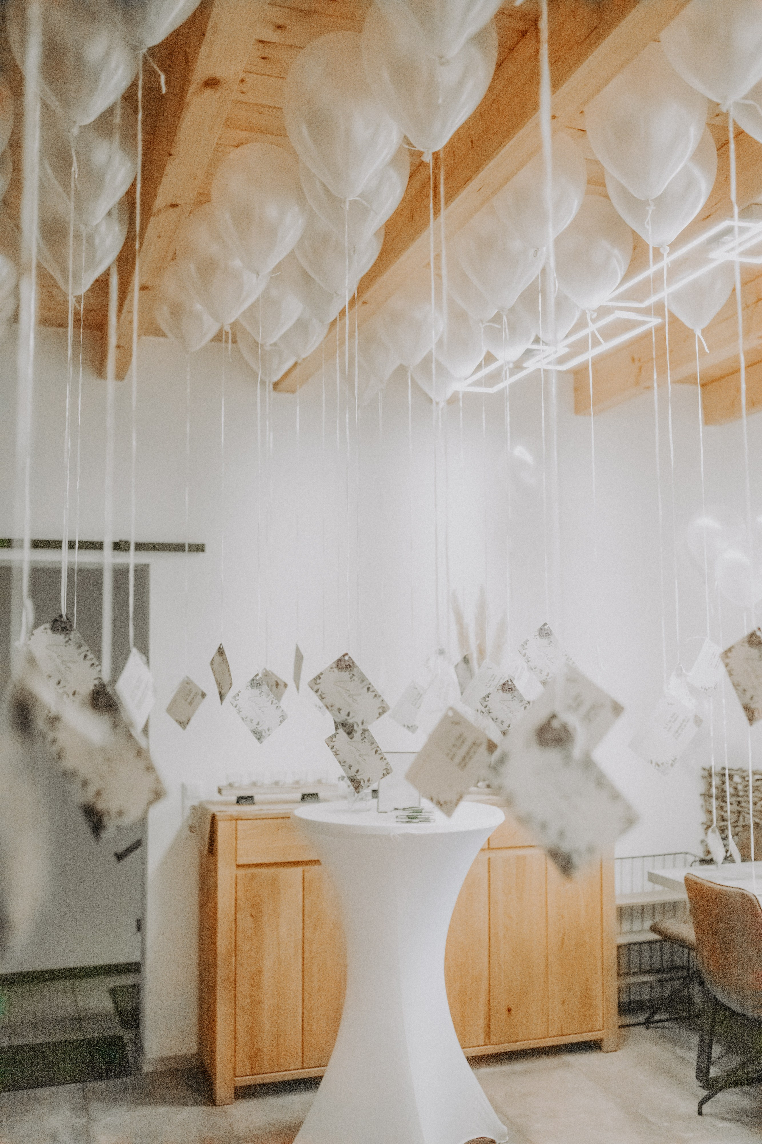 Hochzeit von Jenny & Basti – Emotionale Hochzeitsfotos | Hochzeitsfotograf Würzburg. Anna Saribekyan – Beste Hochzeitsfotografin in Würzburg, Top 10 in Deutschland