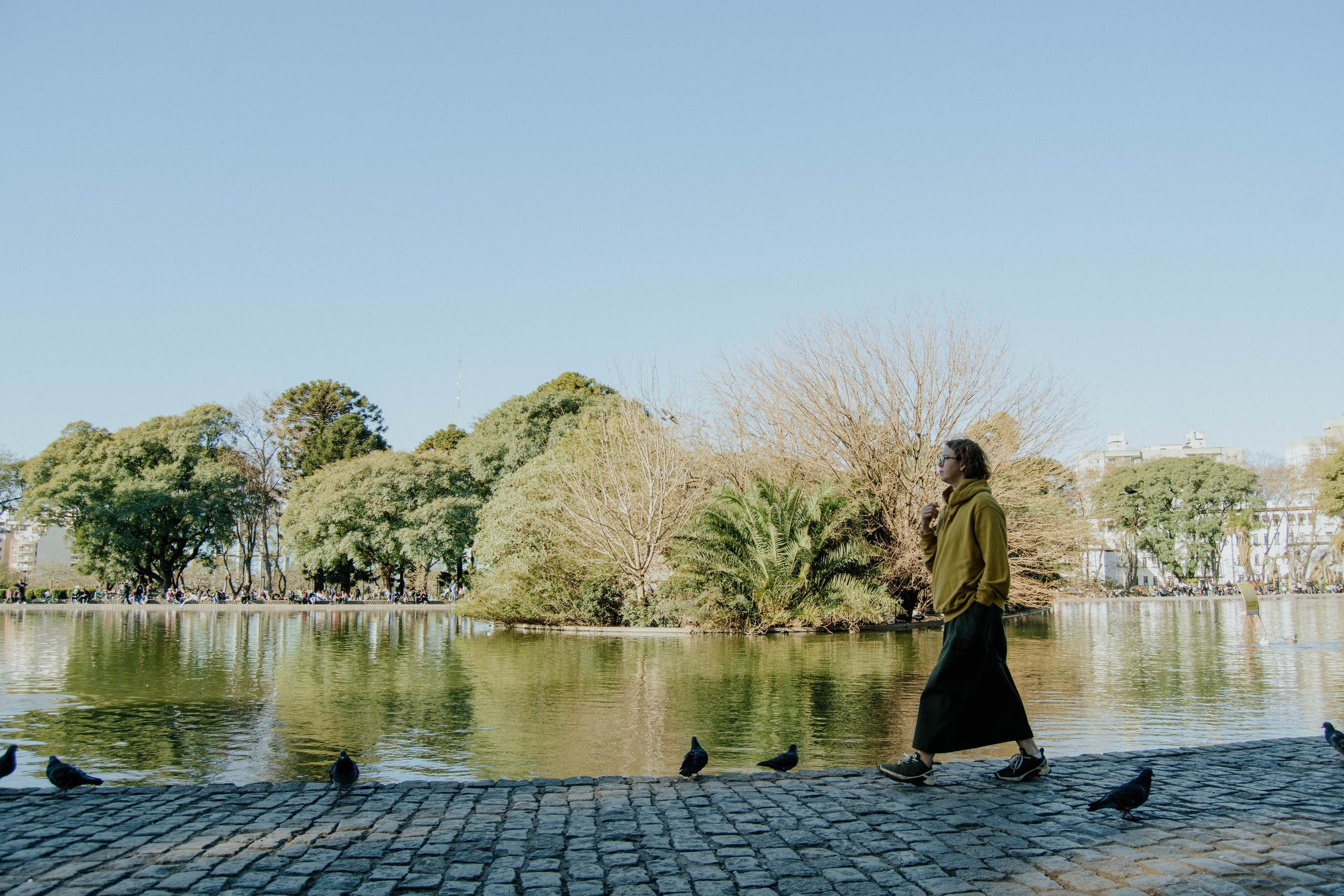 Nice to meet you, Eugenia. Photographer @elmirkami in the city of Buenos Aires