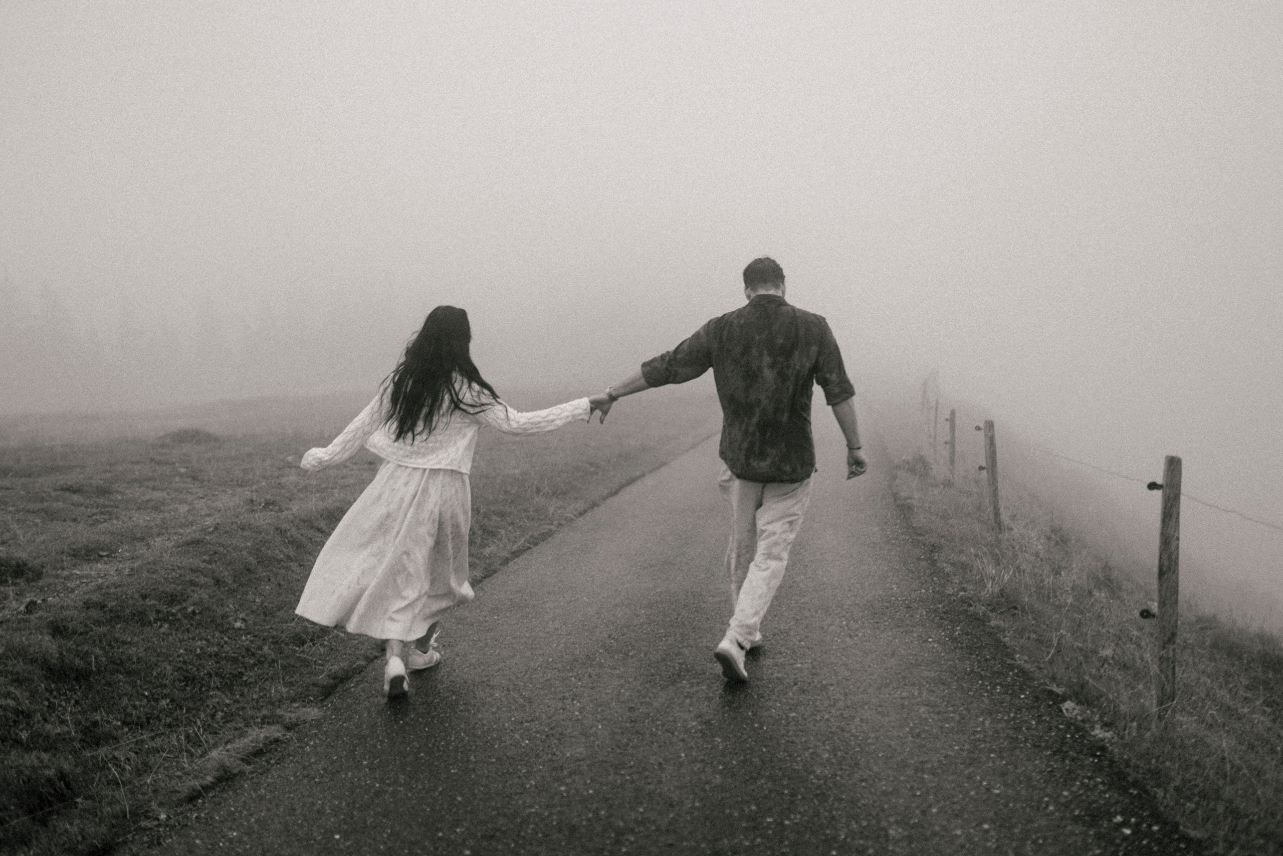 Polina Sobol — family & documentary photographer in Bern. Outdoor & urban photo sessions for families, kids and couples