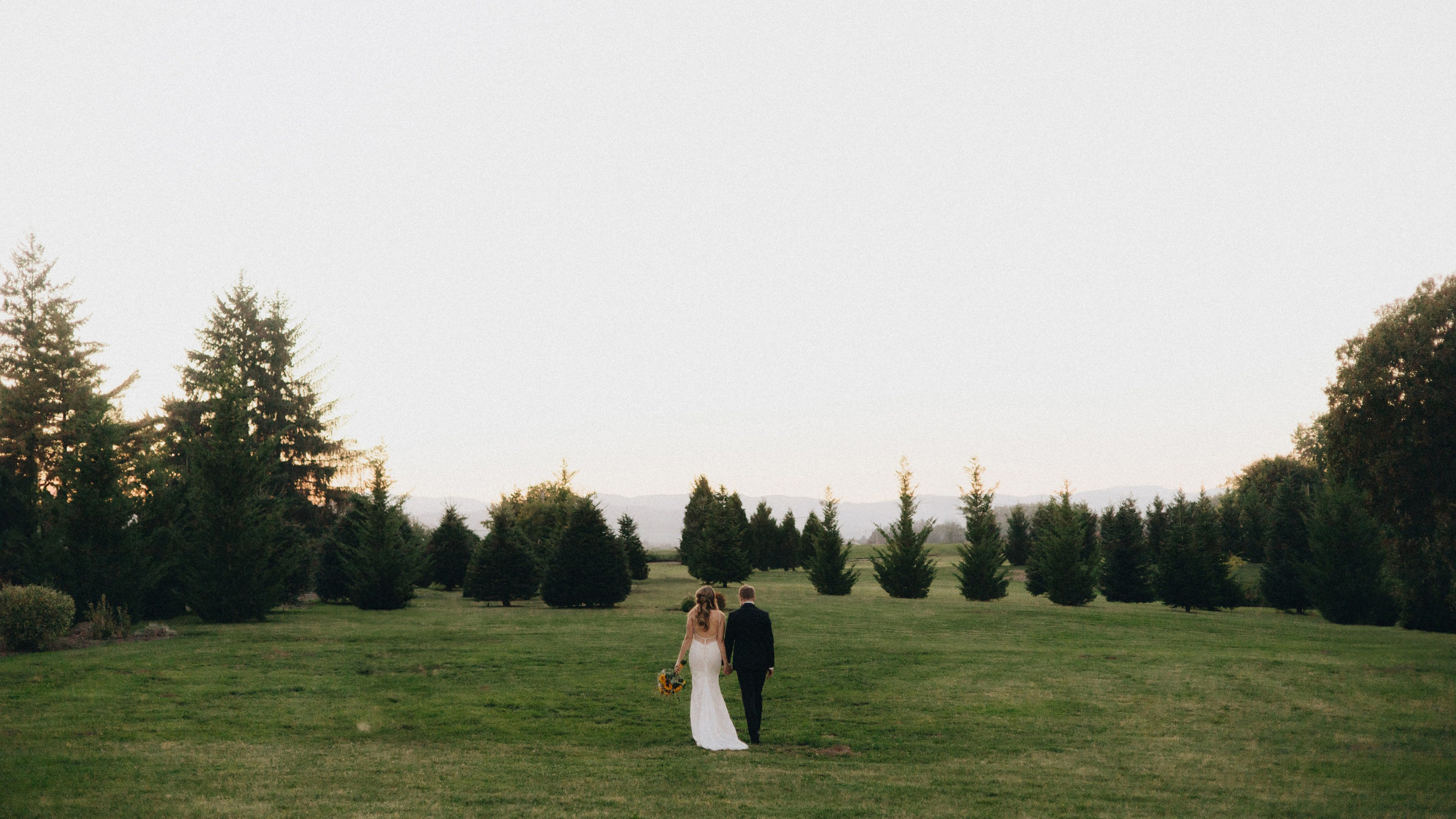 Wedding Photography at Portland Oregon | Jessie & Isaac's Session by Georgy Shishkin | Capturing Moments in Portland, Seattle, Bend & Oregon. Capturing Love in the Heart of the Pacific Northwes