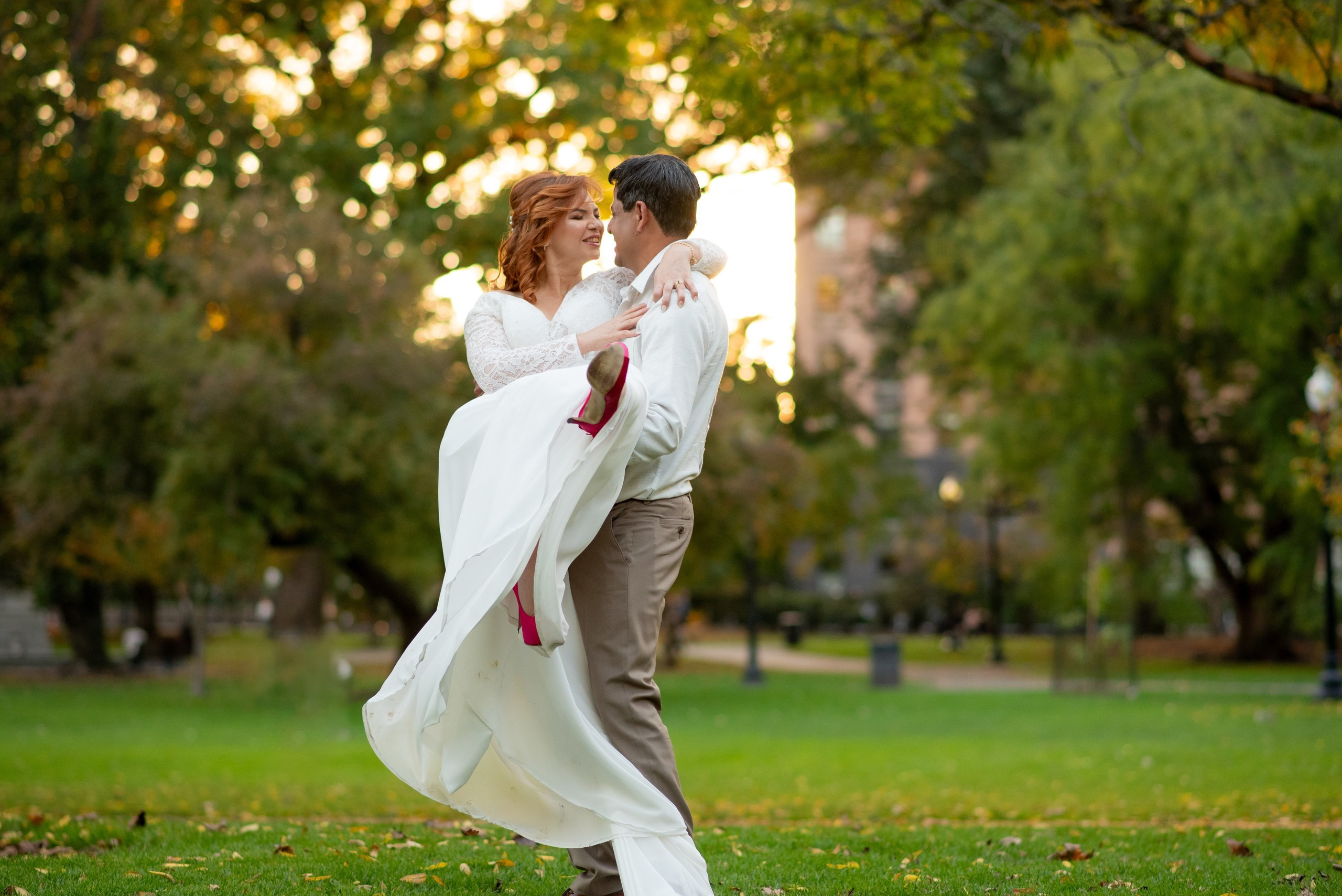 Love Captured: Selma and Fran’s Boston Photoshoot at Public Garden and Acorn Street. Wedding photographer in Orlando, Boston & New York Anderson Marques