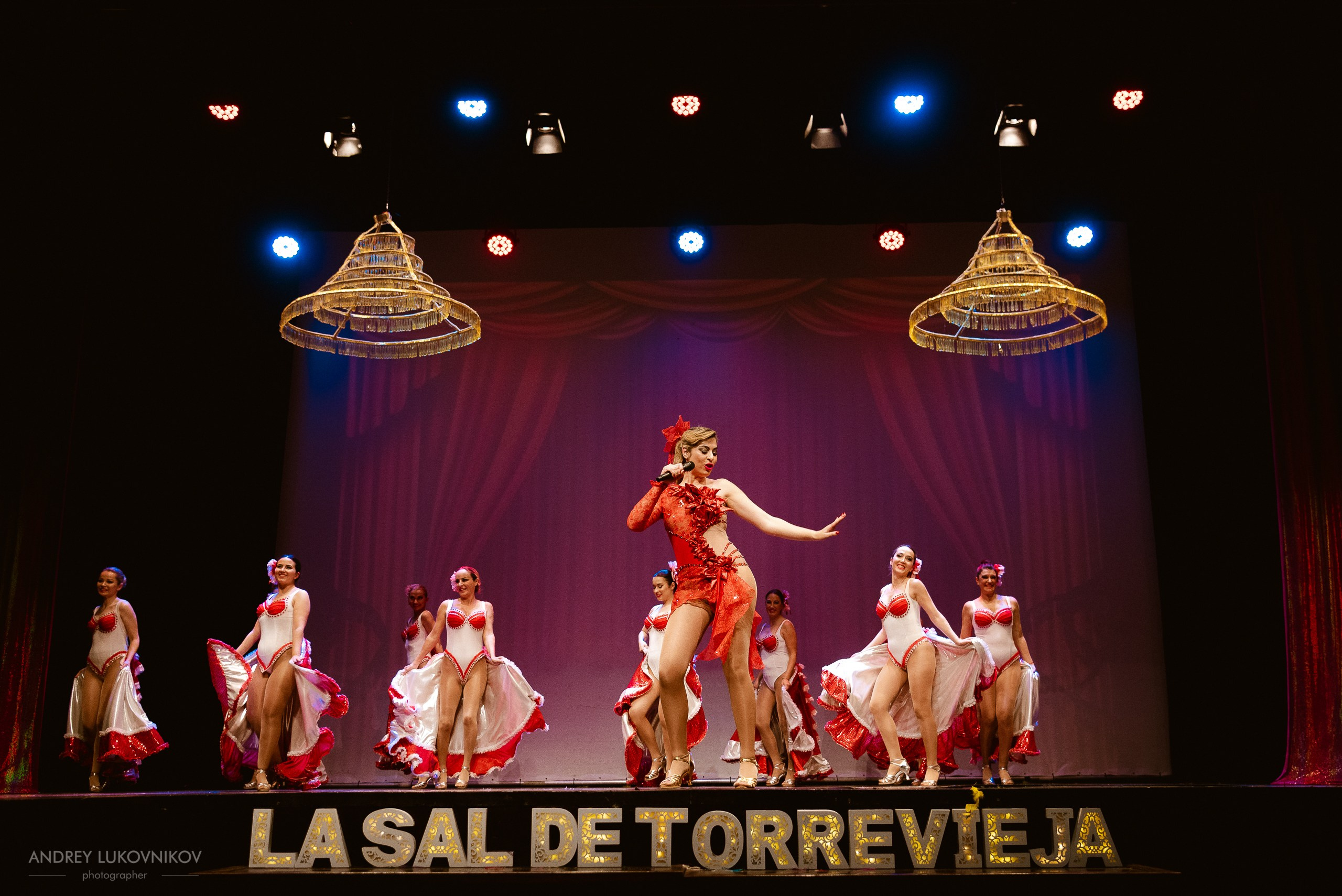 Reportaje fotográfico y rodaje entre bastidores del concierto de La Sal de Torrevieja en España