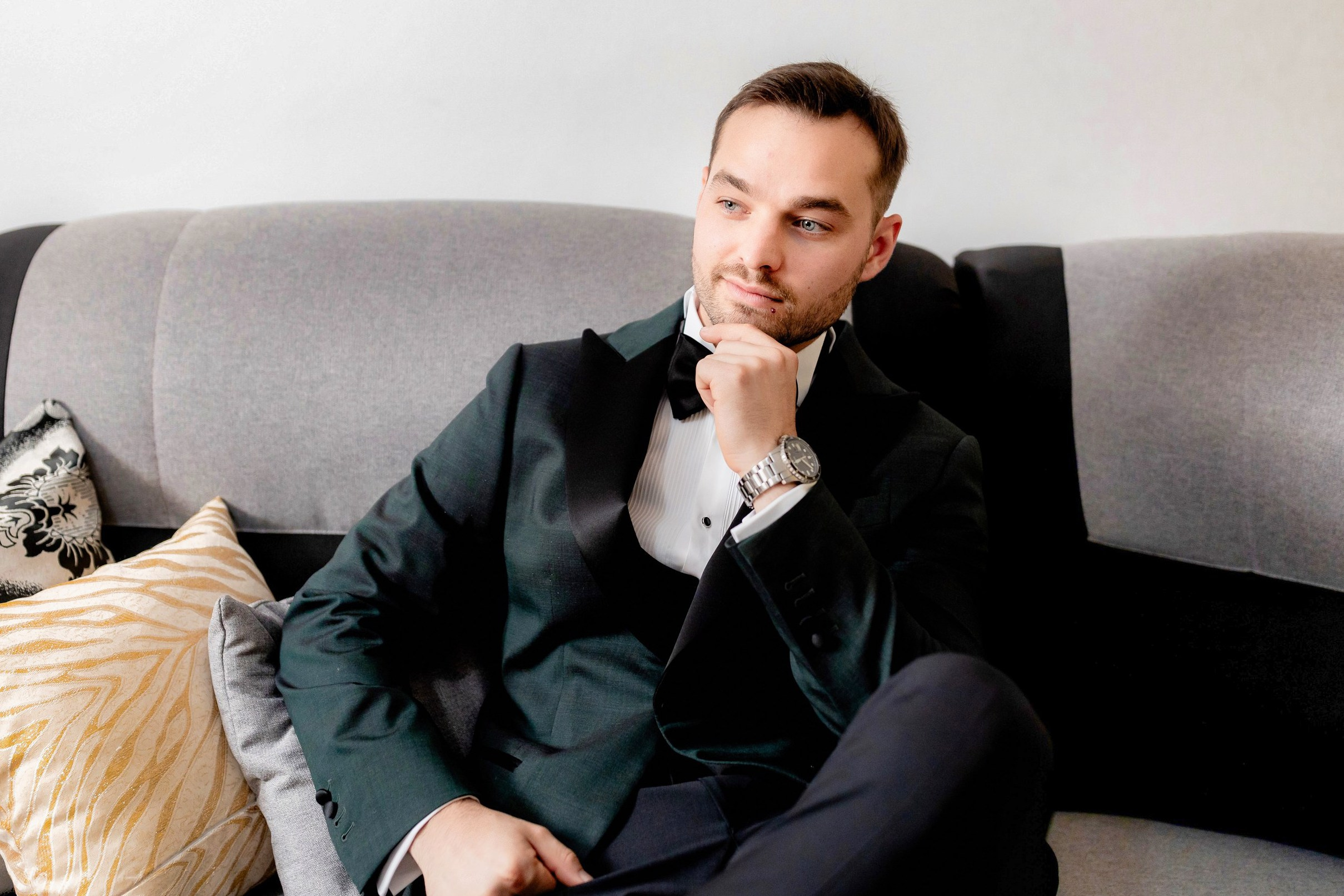 - nunta--fotograf-profesionist-botosani - fotografie-nunta-romantica - imagini-nunta-in-natura-alin-chirila-fotograf - fotografii-cuplu-indragostit-nunta-botosani - sedinta-foto-miri-andrei-iustina-alinofotostudio - amintiri-din-nunta-realizate-de-fotograf-profesionist - povestea-nuntii-andrei-si-iustina-in-imagini-alinofotostudio-fotograf evenimente- evenimente Botoșani -fotograf Suceava - fotograf Iași- servicii foto. servicii foto Botoșani. servicii foto video Botoșani. fotograf nunta. fotograf evenimente. fotograf nunta Botoșani. Alin chirila. Alin chirila fotograf. Alinofotostudio.- servicii foto. servicii foto Botoșani. servicii foto video Botoșani. fotograf nunta. fotograf evenimente. fotograf nunta Botoșani. Alin chirila. Alin chirila fotograf. Alinofotostudio.fotograf stare civilă,poze stare civilă,album foto stare civilă,servicii foto suceava,fotograf evenimente suceava,fotograf nuntă suceava,poze cununie civilă,ședință foto stare civilă,sesiune foto suceava,fotograf profesionist suceava,fotograf botosani,stare civila botosani,alinofotostudio,alin chirila fotograf.servicii foto. servicii foto Botoșani. servicii foto video Botoșani. fotograf nunta. fotograf evenimente. fotograf nunta Botoșani. Alin chirila. Alin chirila fotograf. Alinofotostudio.fotograf stare civilă,poze stare civilă,album foto stare civilă,servicii foto suceava,fotograf evenimente suceava,fotograf nuntă suceava,poze cununie civilă,ședință foto stare civilă,sesiune foto suceava,fotograf profesionist suceava,fotograf botosani,stare civila povestitor prin fotografiebotosani,alinofotostudio,alin chirila fotograf,servicii foto. servicii foto Botoșani. servicii foto video Botoșani. fotograf nunta. fotograf evenimente. fotograf nunta Botoșani. Alin chirila. Alin chirila fotograf. Alinofotostudio.fotograf stare civilă,poze stare civilă,album foto stare civilă,servicii foto suceava,fotograf evenimente suceava,fotograf nuntă suceava,poze cununie civilă,ședință foto stare civilă,sesiune foto suceava,fotograf profesionist suceava,fotograf botosani,stare civila botosani,alinofotostudio,alin chirila fotograf,cununie religioasă botoșani,andreea și neculai,capela militară botoșani,foto conacul zăicești,fotograf nuntă botoșani,fotograf cununie religioasă,foto evenimente botoșani,poze cununie capela militară,ședință foto zăicești,fotograf profesionist botoșaniMire și mireasă – Sergiu & Liliana – ziua nunții, 2024 - Emoții în ziua nunții – Sergiu și Liliana - Dansul mirilor – fotografie artistică nuntă 2024 - Sedinta foto romantică în natură – Sergiu & Liliana - Rochia de mireasă și detalii de nuntă elegan-Album de cununie civilă Florin și Anda – Fotografii profesionale realizate de Alin Chirilă în Botoșani -fotograf prin fotografie-Ședință foto Trash the Dress pe muntele Rarău cu Iulian și Iuliana – fotografie de cuplu, natură montană, emoție autentică surprinsă de Alin Chirilă, povestitor prin fotografie.- "Iulian și Iuliana pe crestele Rarăului – fotografie Trash the Dress în natură" - "Cuplu îmbrățișat la apus pe muntele Rarău – ședință foto după nuntă" - "Rochie de mireasă în vânt pe munte – Trash the Dress Rarău-1. Iulian și Iuliana pe muntele Rarău – ședință foto Trash the Dress în natură, cu peisaj montan spectaculos 2. Cuplu în îmbrățișare pe Rarău – emoție autentică surprinsă după nuntă 3. Rochie de mireasă în bătaia vântului – fotografie artistică Trash the Dress în munți 4. Mire și mireasă privind spre orizont – dragoste și libertate pe muntele Rarău 5. Iuliana zâmbind în rochia de mireasă – portret în natură, Trash the Dress 6. Iulian ținându-și mireasa de mână – ședință foto romantică pe munte 7. Detaliu cu rochia pe stâncă – estetică naturală Trash the Dress Rarău 8. Cuplu în mers pe poteca Rarăului – fotografie simbolică de după nuntă 9. Apus de soare pe Rarău în spatele mirilor – imagine de poveste Trash the Dress 10. Iulian și Iuliana râzând împreună – momente autentice surprinse de Alin Chirilă, povestitor prin fotografie