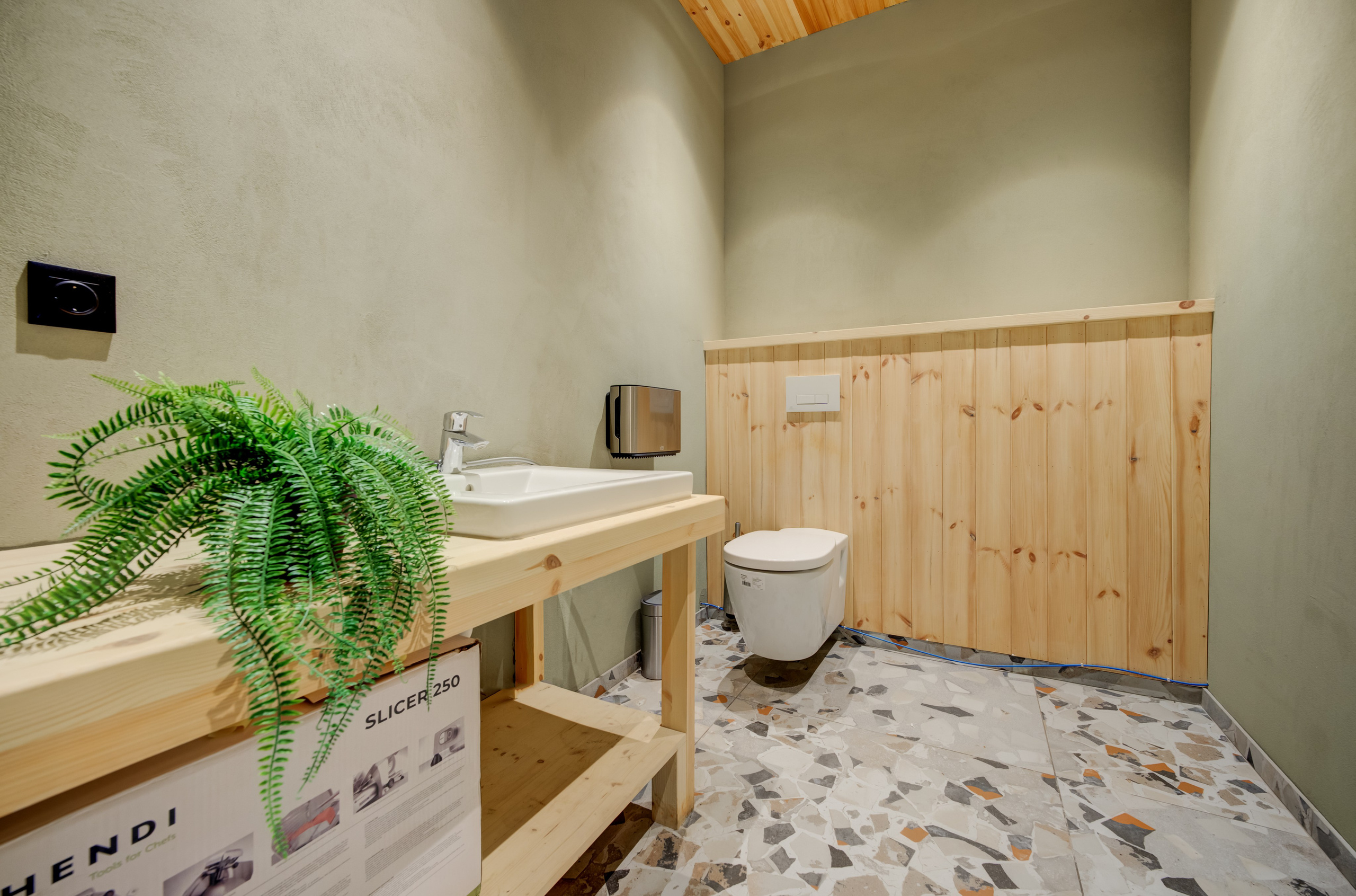 Fotosesija. Komercinės Patalpos Aukštaičių g. 7, Vilnius | Nuoma Biurui ar Parduotuvei. Elina Sapiega fotografė Vilniuje