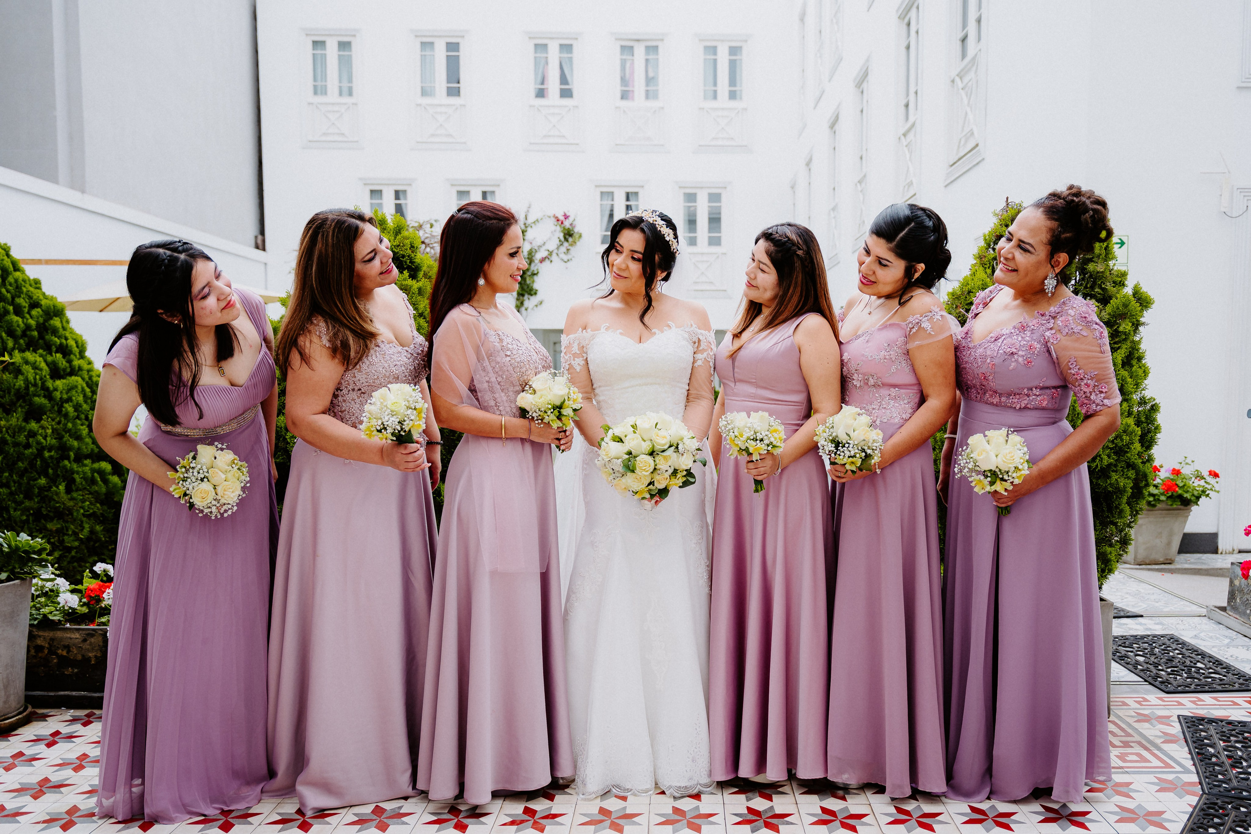 Fotógrafo de Bodas en Lima | Ronhy Altamirano. Fotografía narrativa y cinematográfica para bodas, quinceañeras y eventos exclusivos